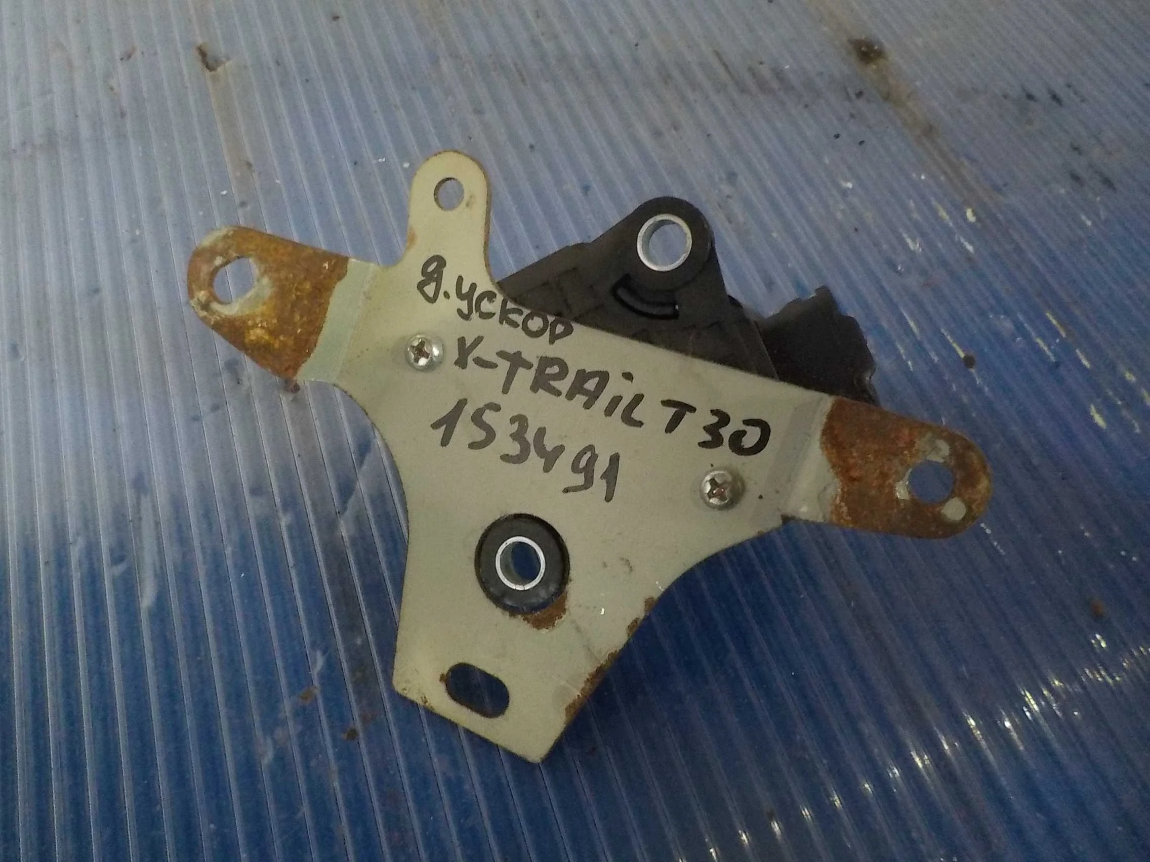 Датчик ускорения Nissan X-Trail I (2000—2007)