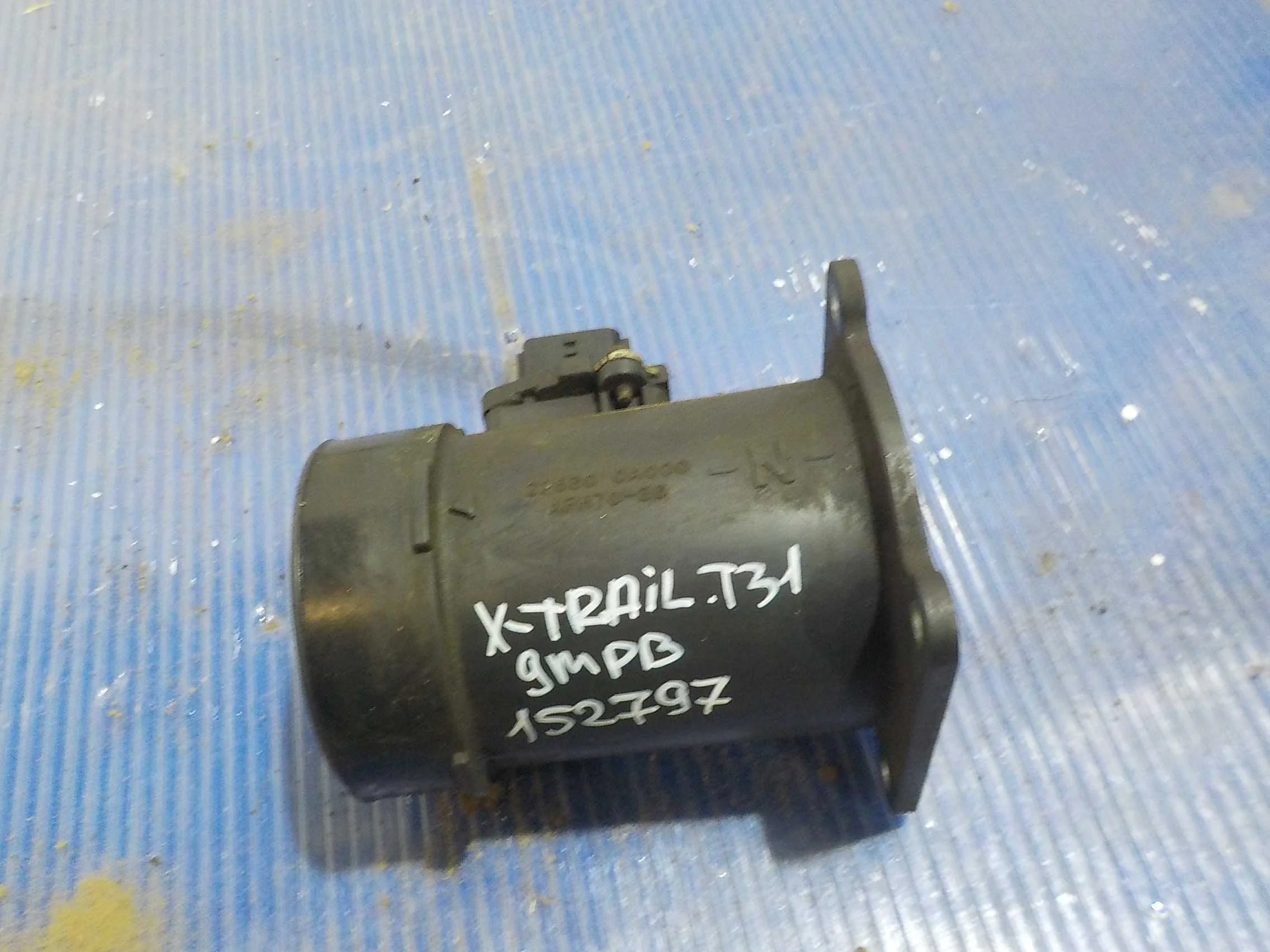 Датчик расхода воздуха Nissan Note E11 (2005—2009)