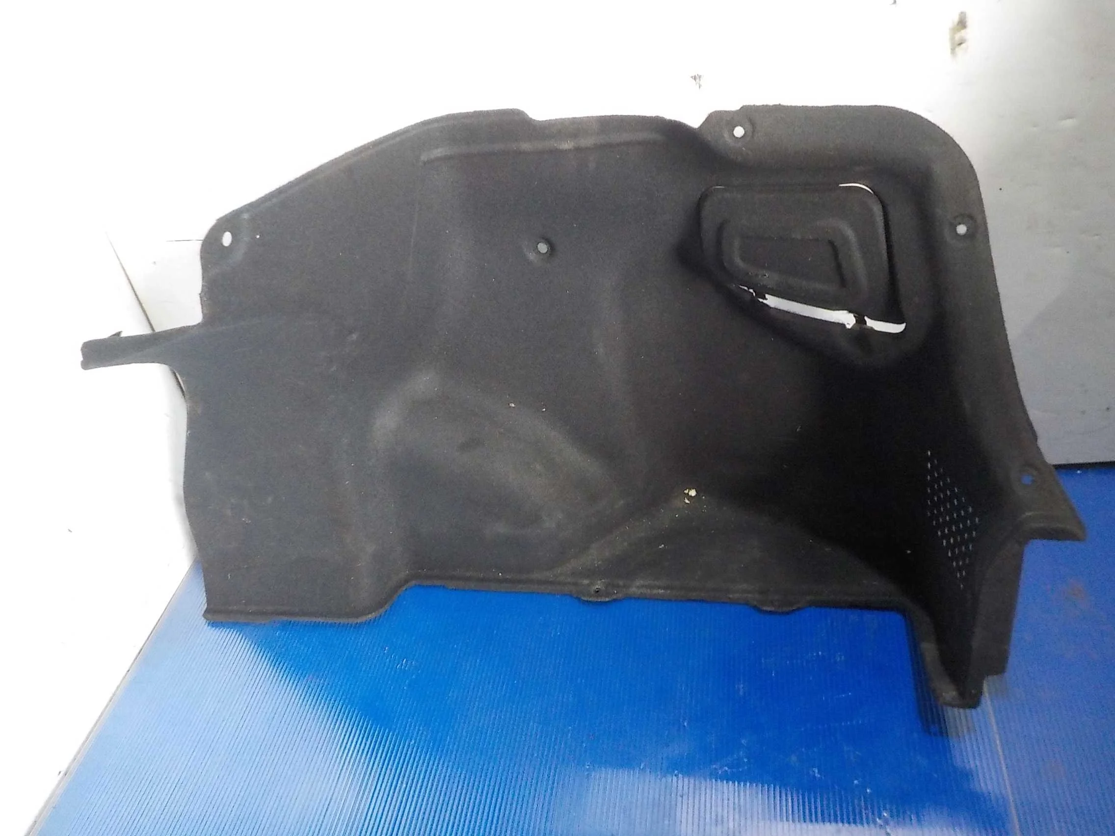 Обшивка багажника Kia Rio III рестайлинг (2015—2017) Зад Право