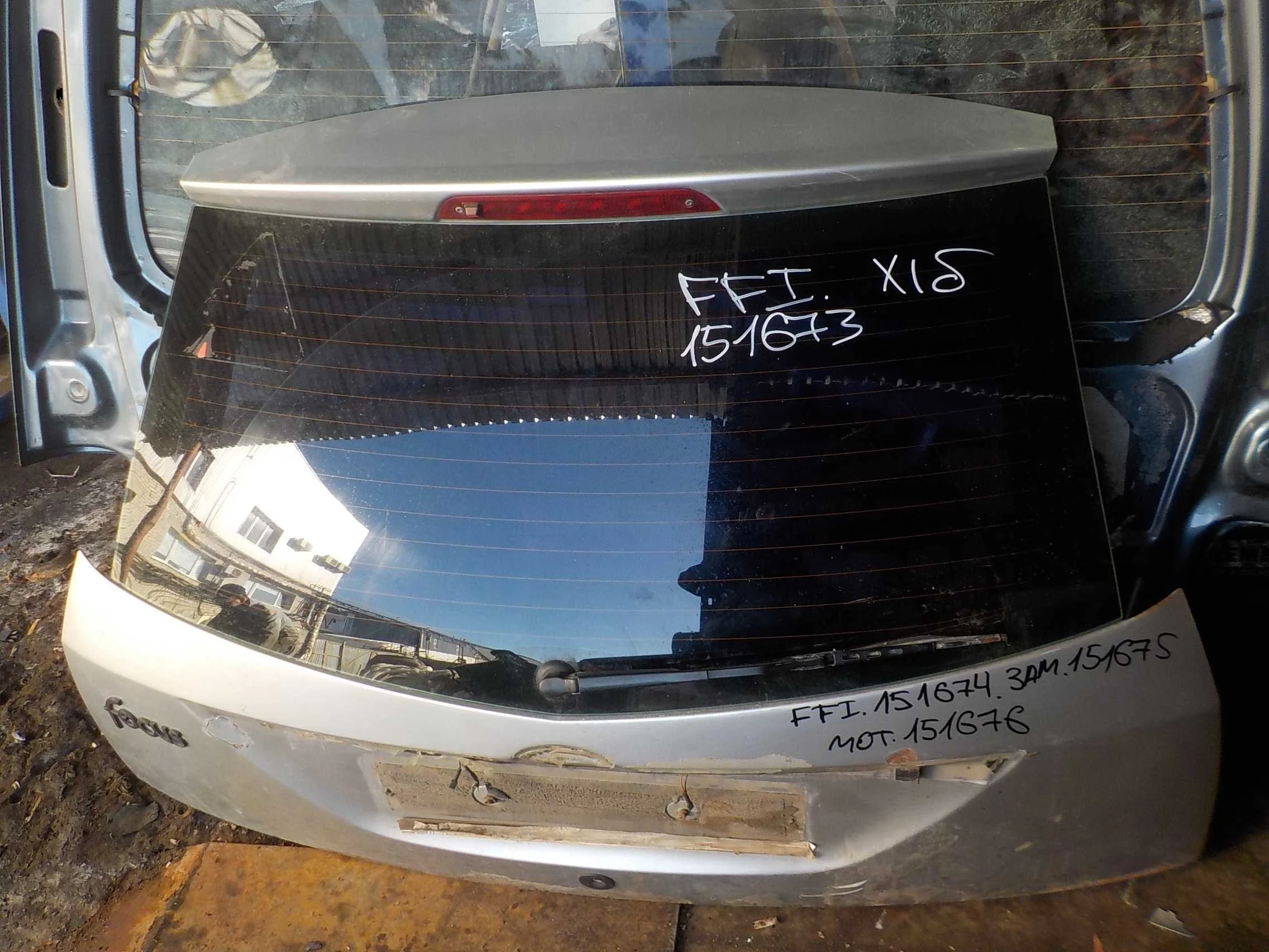 Крышка багажника Ford Focus I (1998—2004)