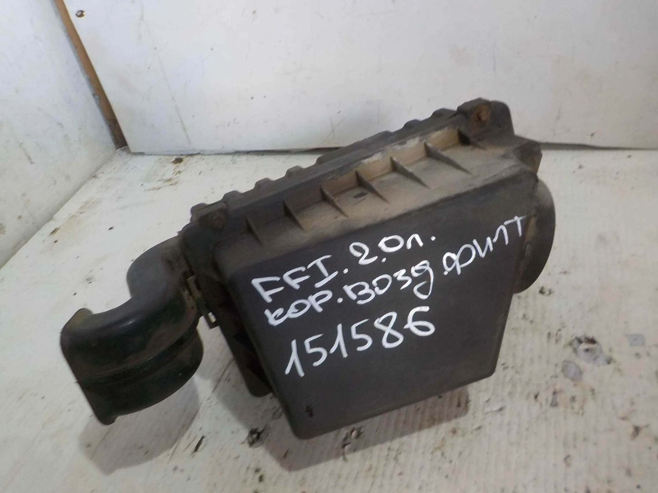 Корпус воздушного фильтра Ford Focus I рестайлинг (2001—2007)