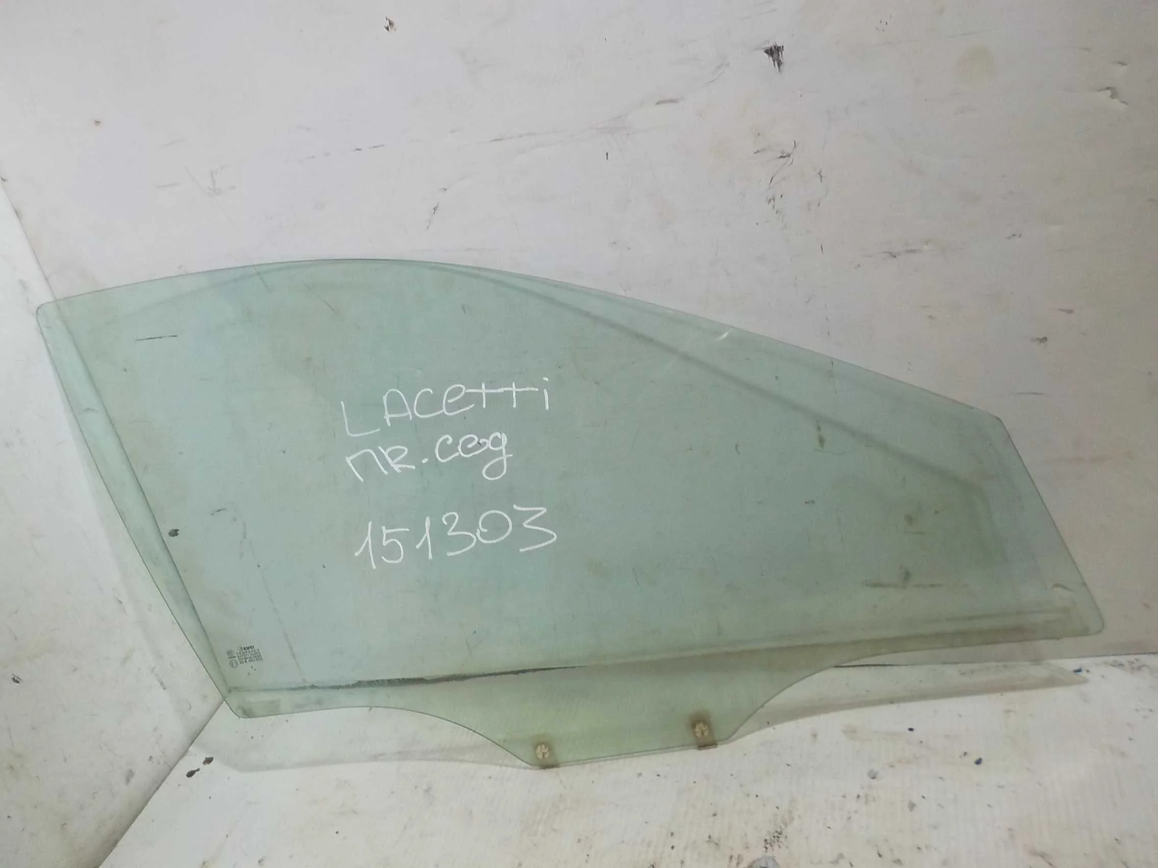 стекло Chevrolet Lacetti I (2004—2013) Перед Право