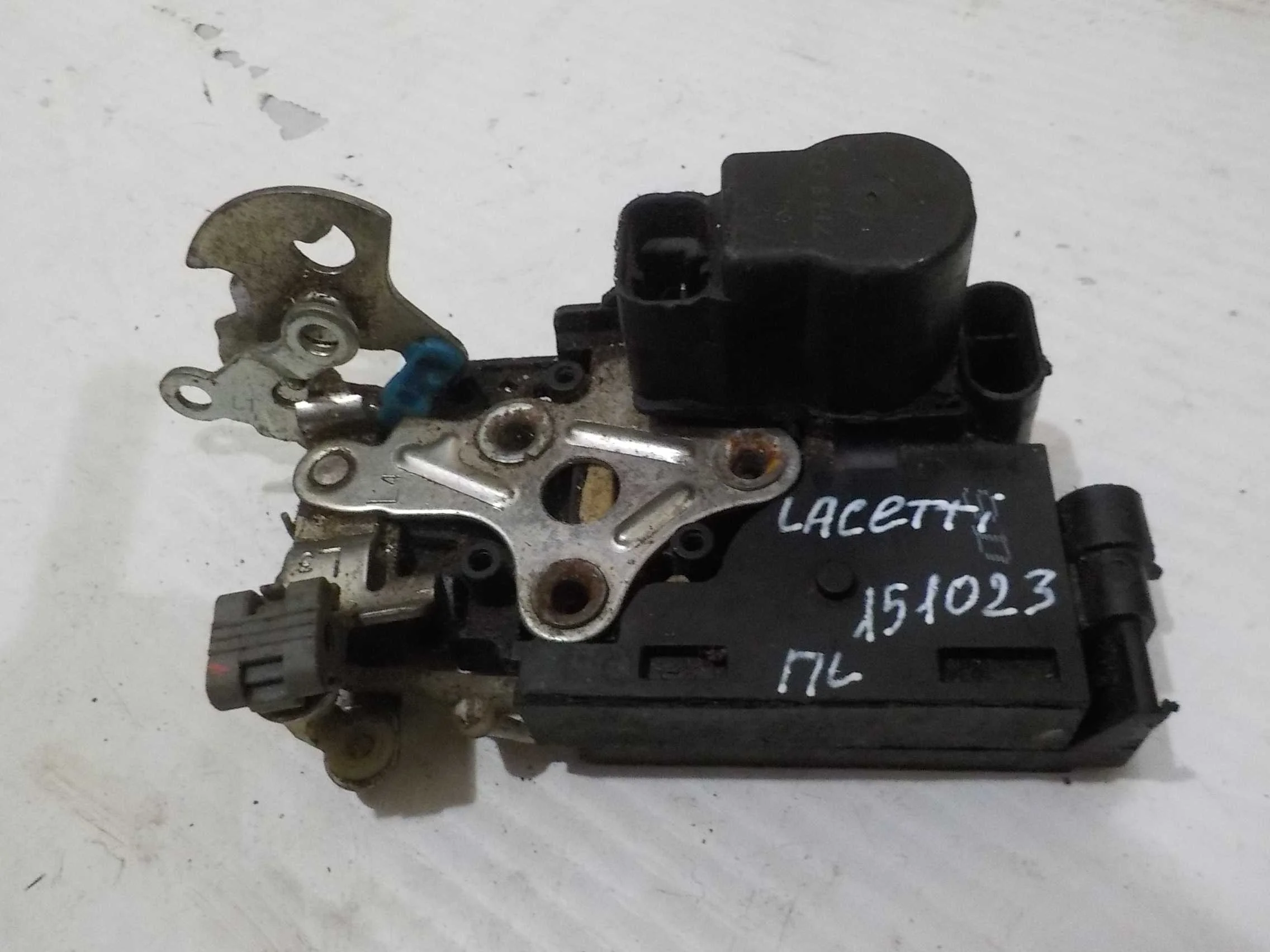 Замок двери Chevrolet Aveo I (2003—2008) Перед Лево