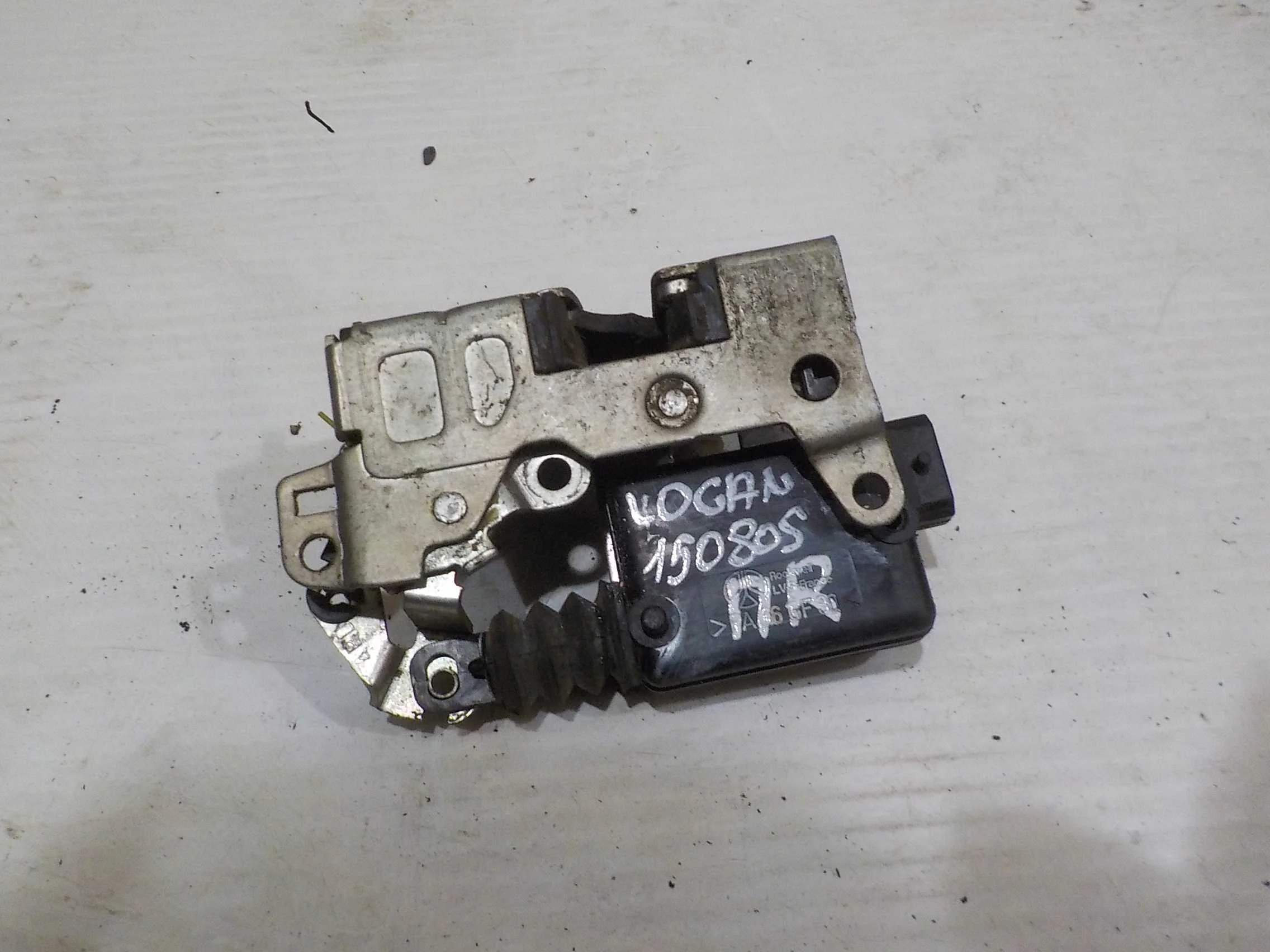 Замок двери Renault Logan I (2004—2009) Перед Право