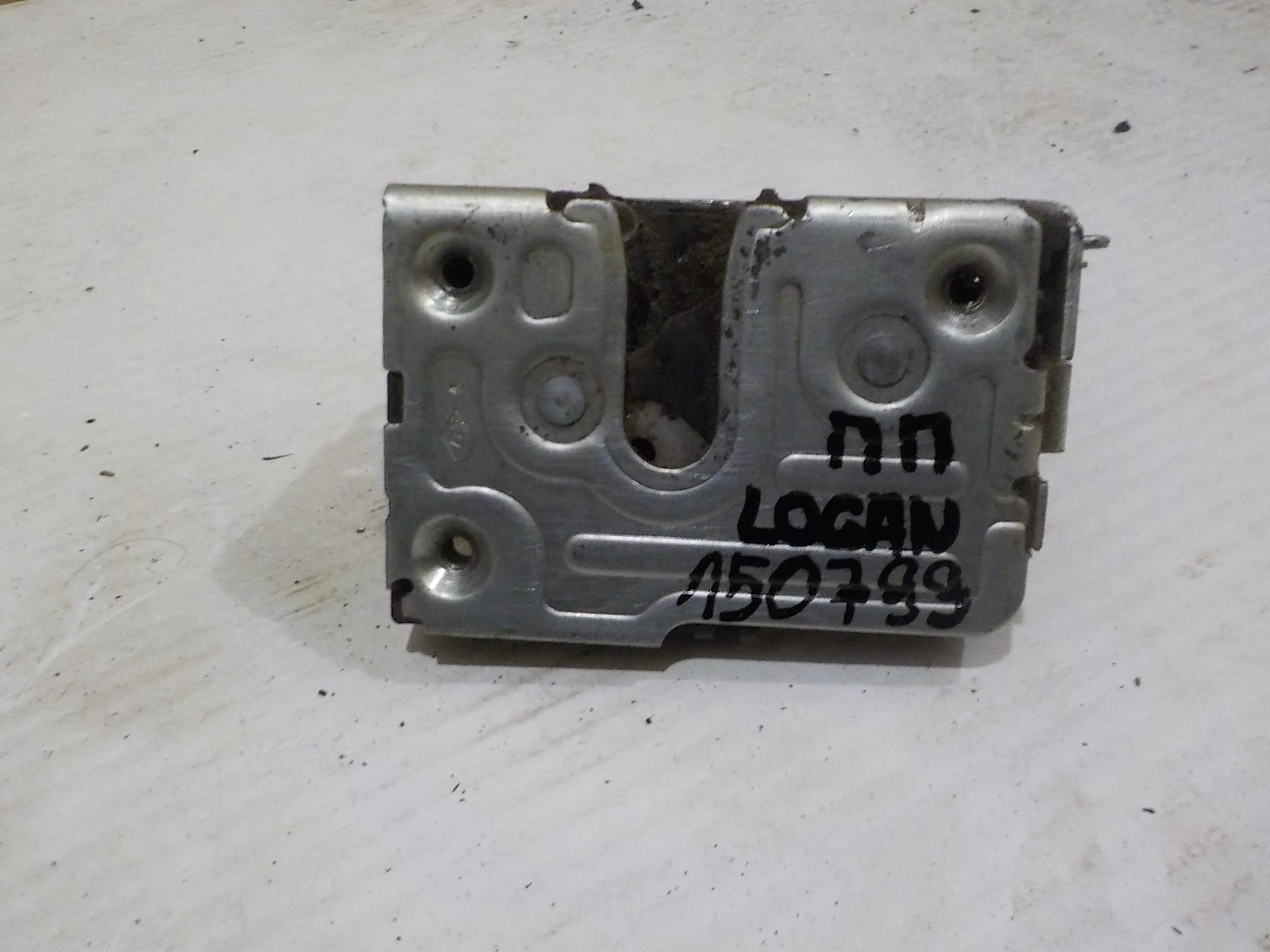 Замок двери Renault Logan I (2004—2009) Перед Право