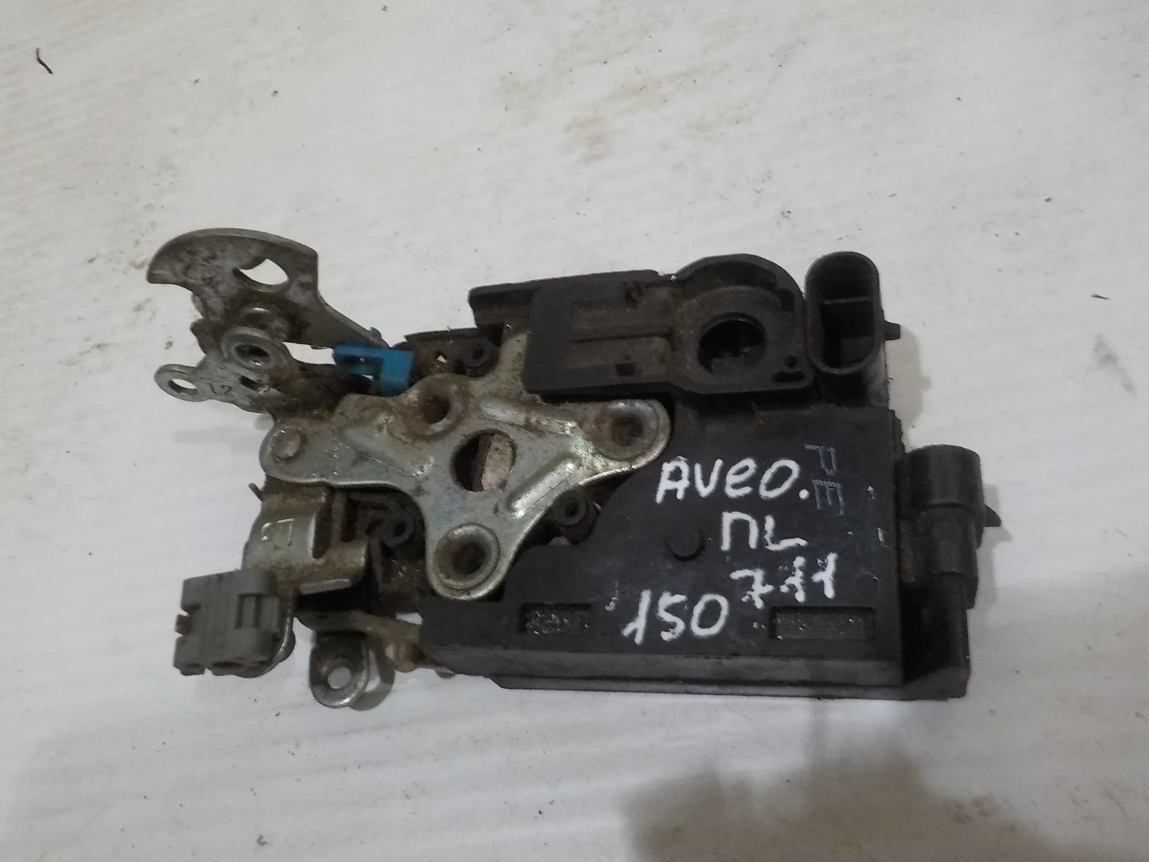 Замок двери Chevrolet Aveo I (2003—2008) Перед Лево