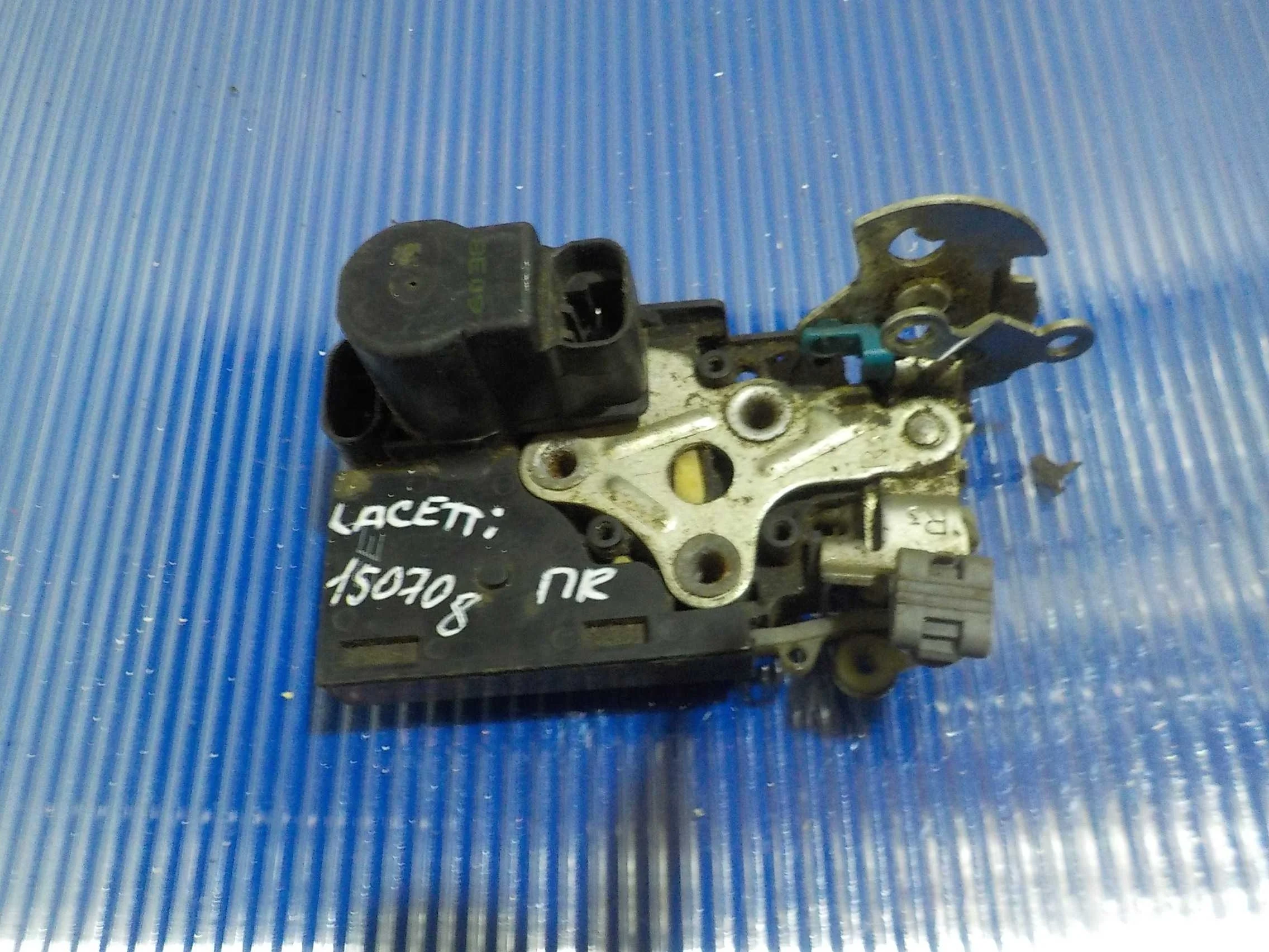 Замок двери Chevrolet Aveo I (2003—2008) Перед Право