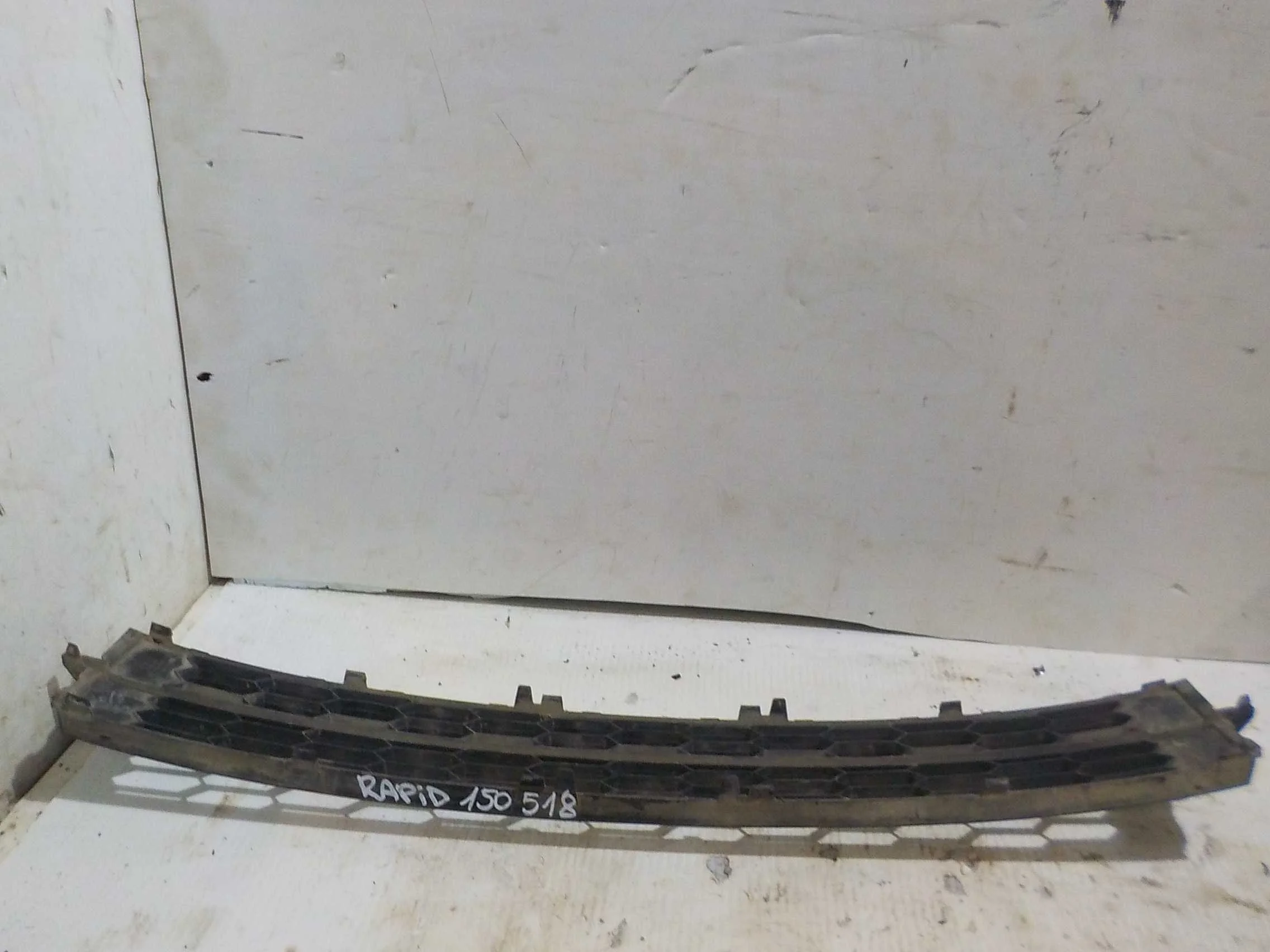 решетка бампера Skoda Rapid I (2012—2017)