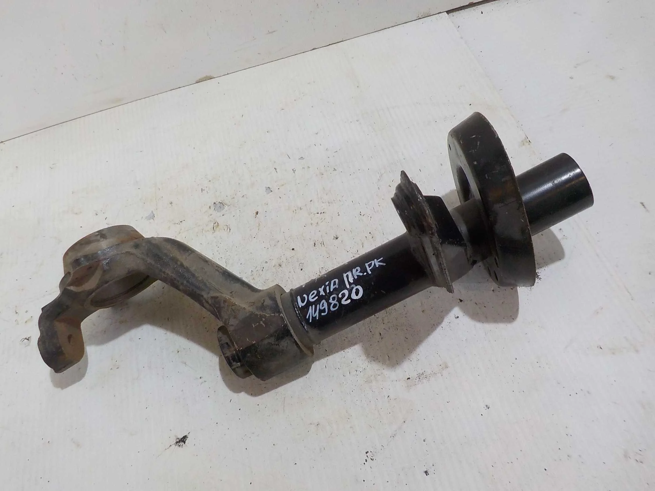 кулак поворотный Daewoo Nexia I (1995—2008) Перед Право