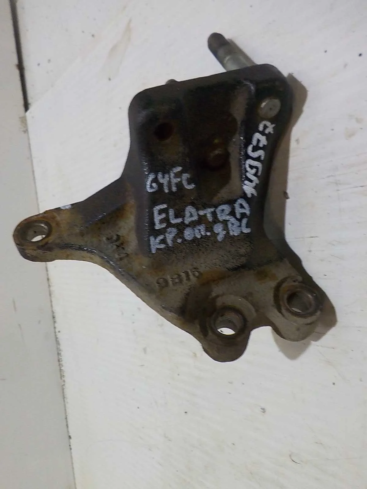 Кронштейн опоры двигателя Kia Ceed ED (2006—2010)