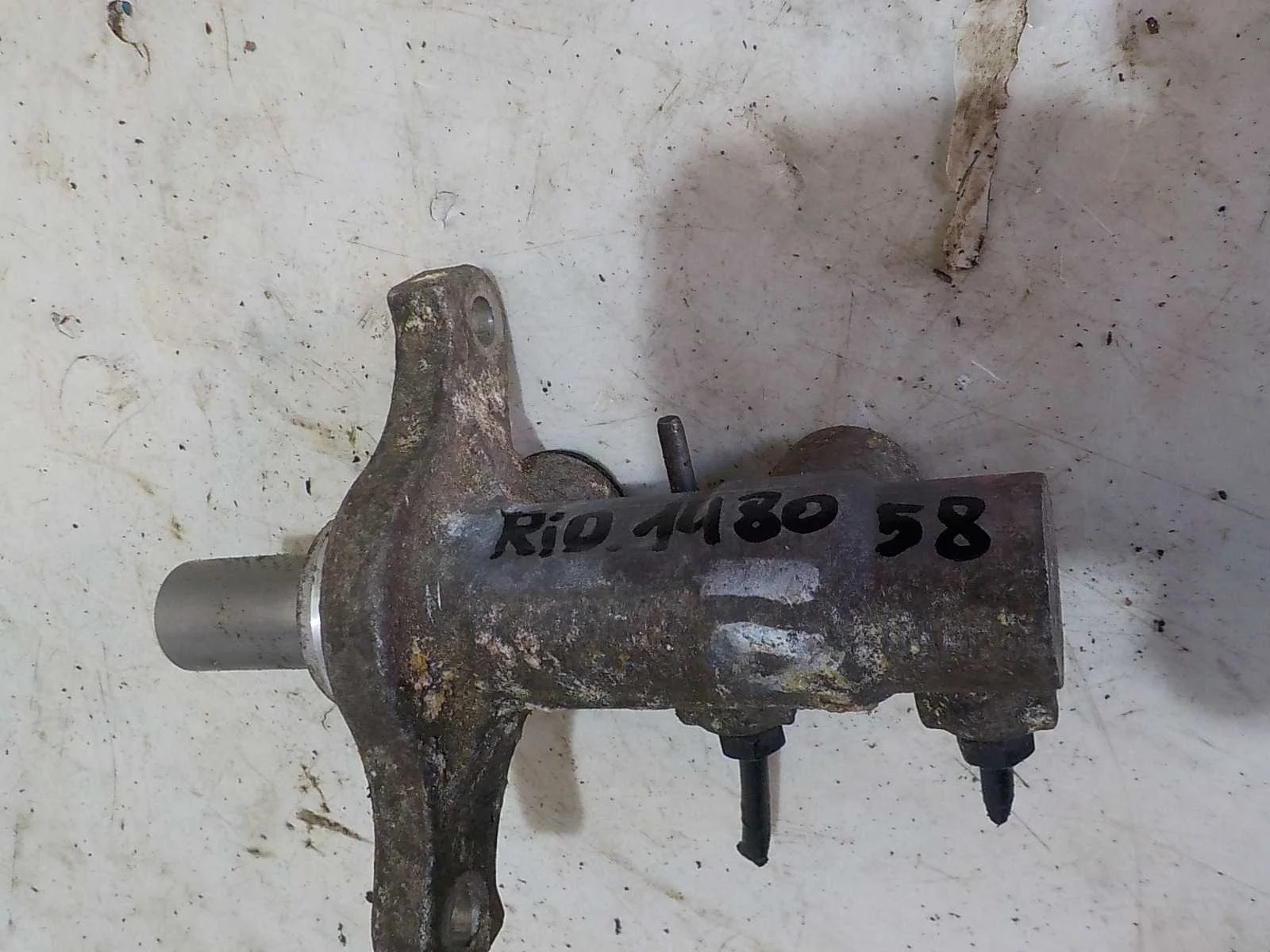 тормозной цилиндр Kia Rio III (2011—2015)