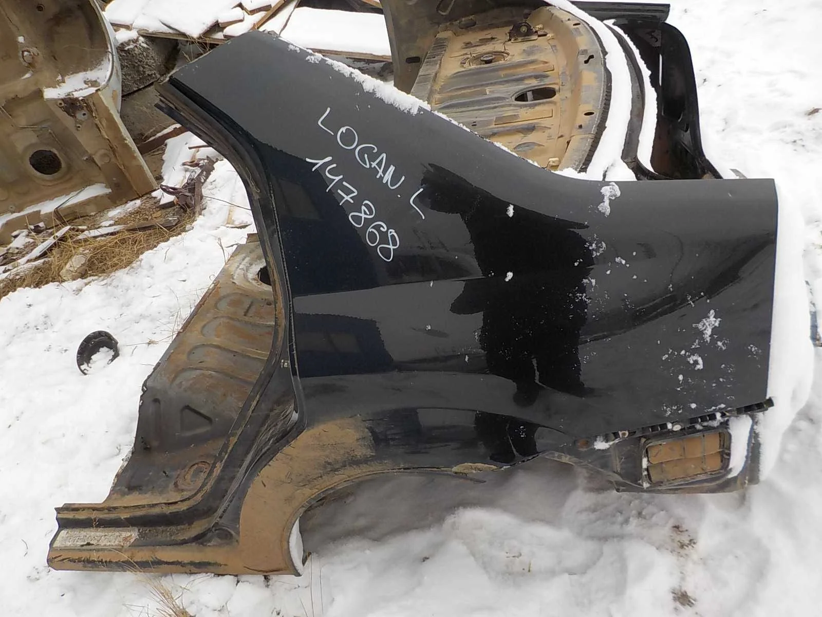 Крыло Renault Logan I (2004—2009) Зад Лево