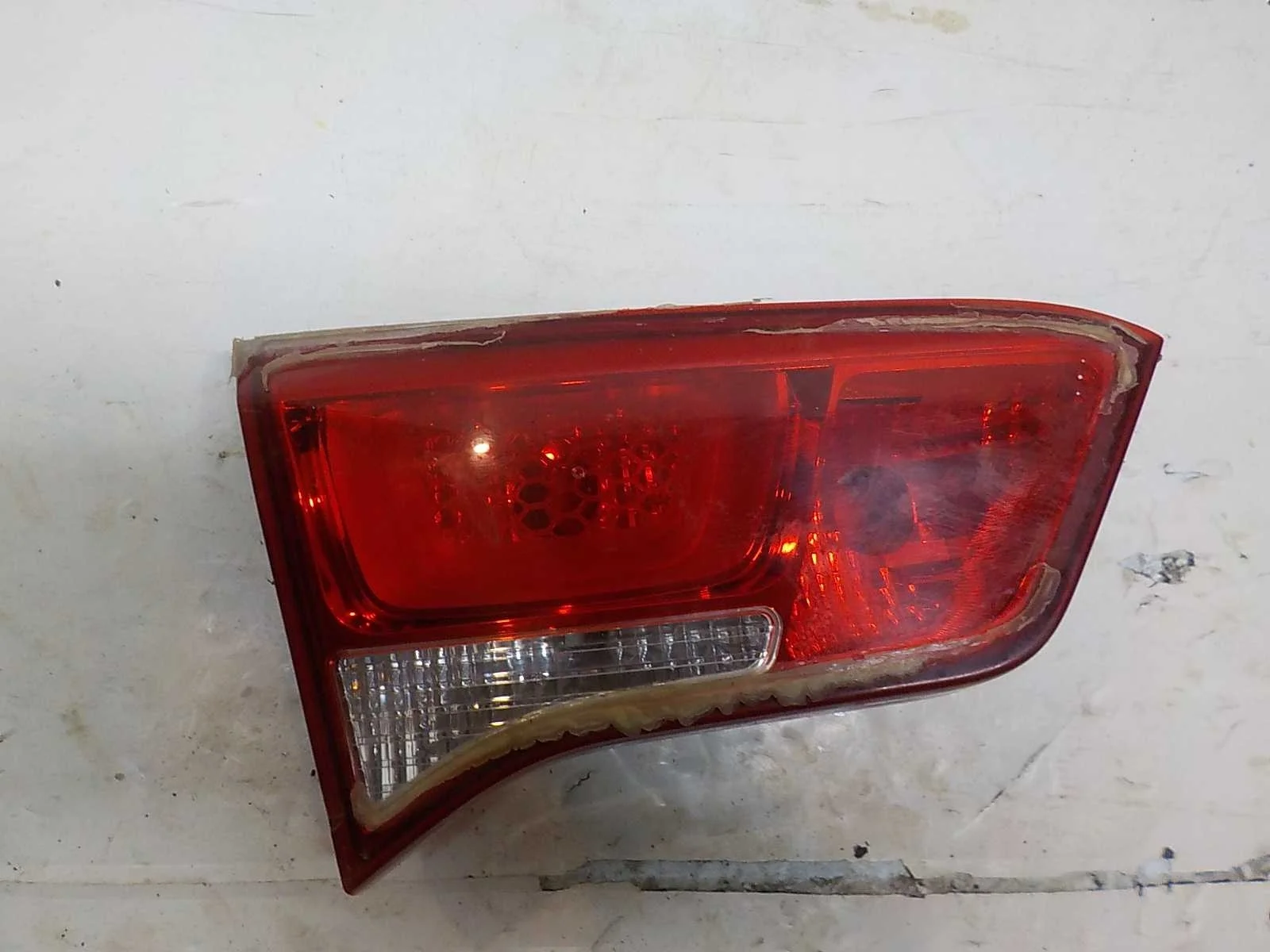 Фонарь Kia Rio III рестайлинг (2015—2017) Зад Лево