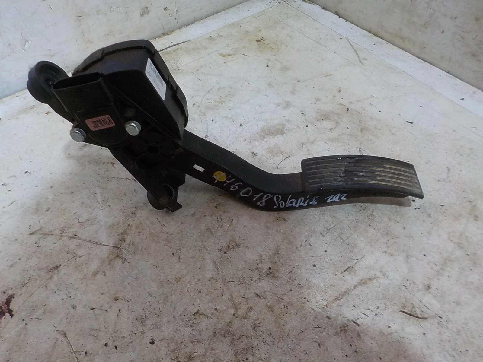 педаль акселератора Kia Rio III (2011—2015)