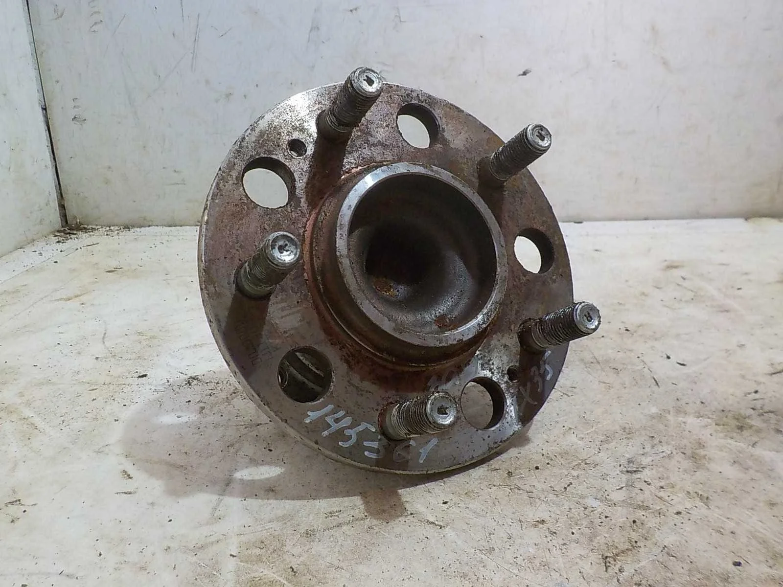 Ступица Kia Sportage III (2010—2014) Зад