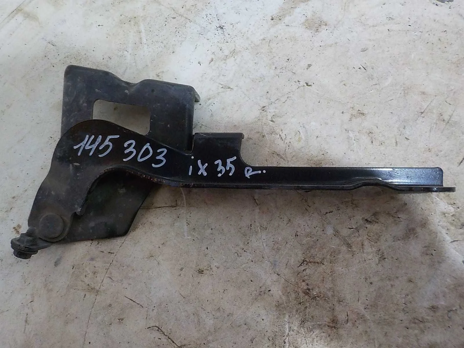 Петля капота Hyundai ix35 I (2009—2013) Перед Право