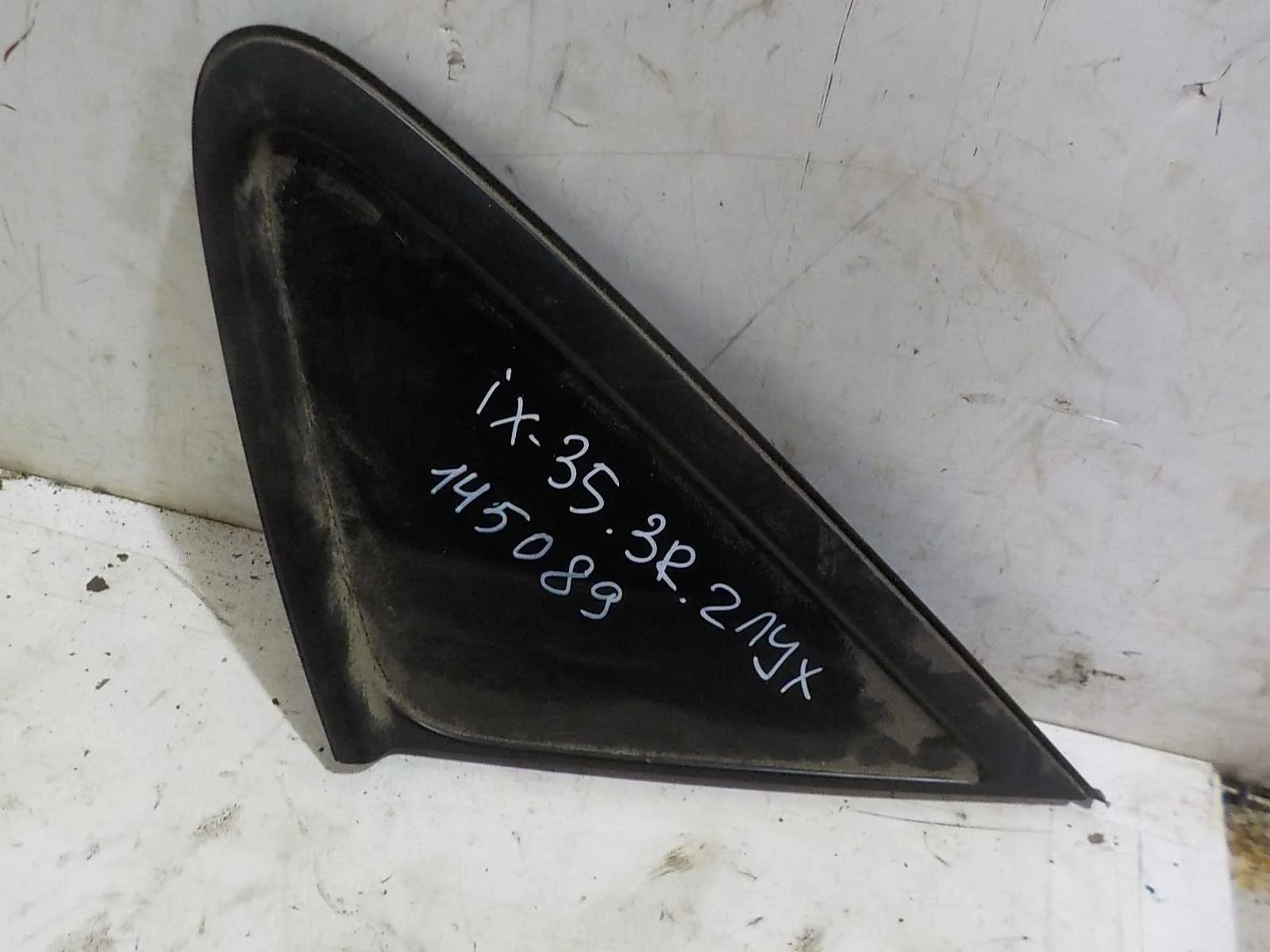 стекло Hyundai ix35 I (2009—2013) Зад Право