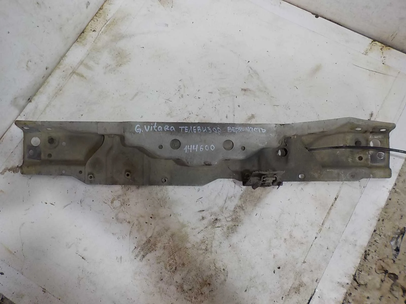 Телевизор Suzuki Grand Vitara II (2005—2008)   Низ