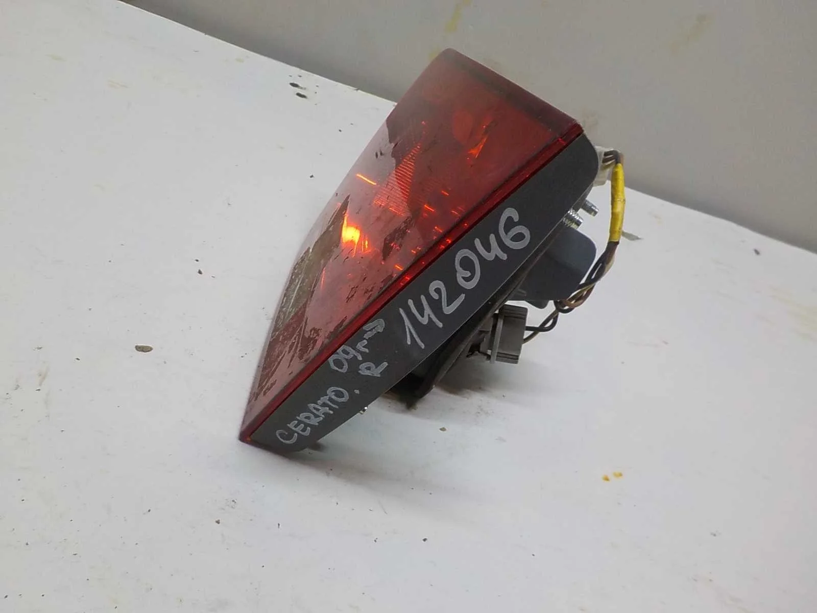 Фонарь Kia Cerato II (2008—2013) Зад Право