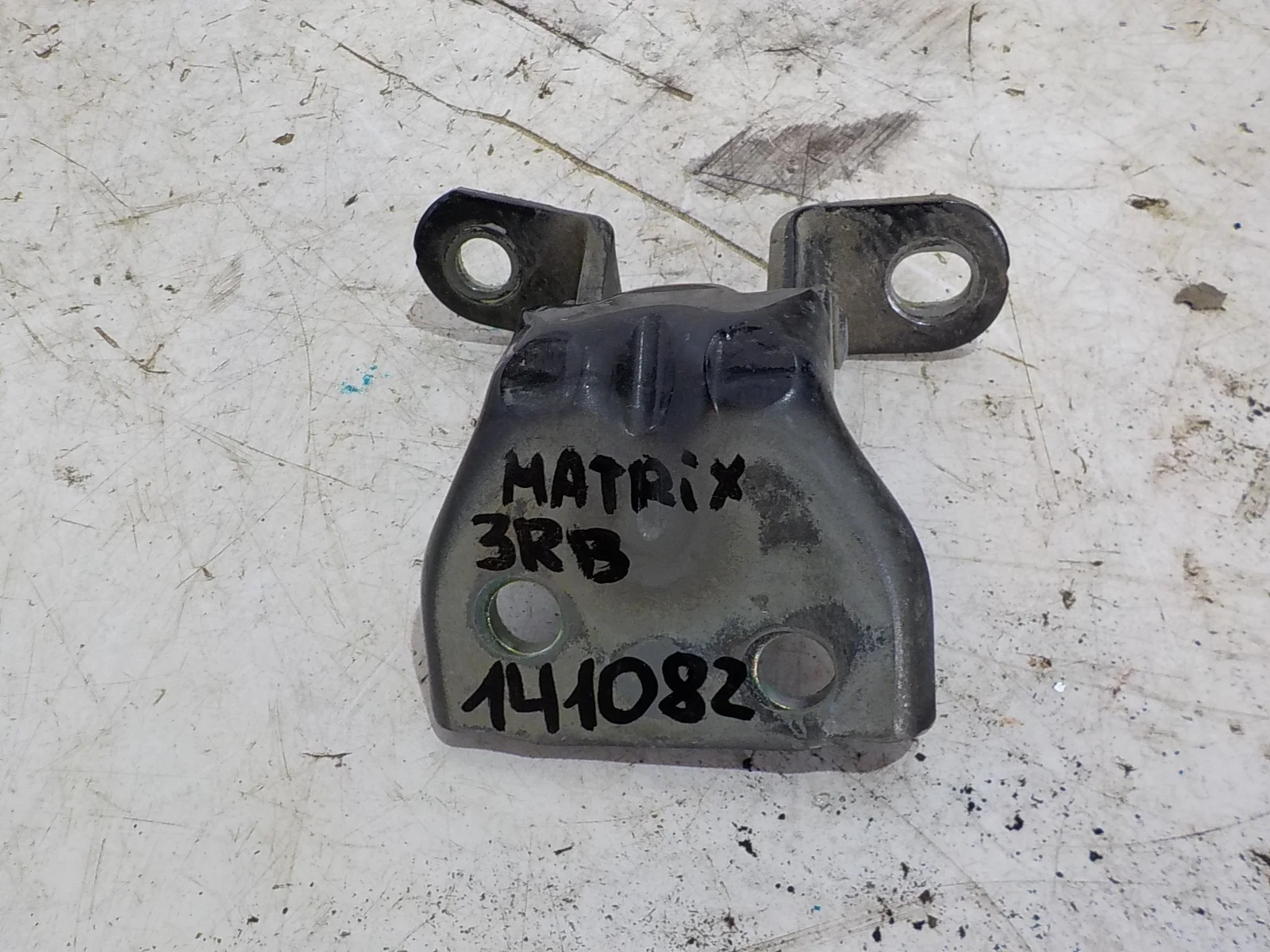 Петля двери Hyundai Tucson I (2004—2015) Зад Право Верх