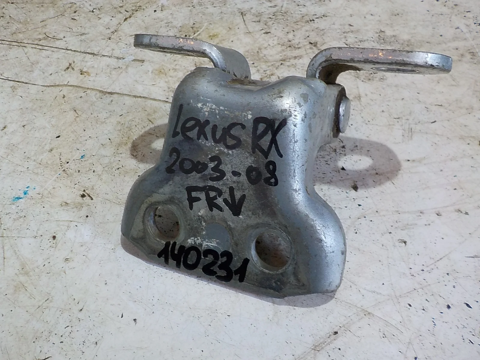 Петля двери Toyota Harrier XU30 (2003—2013) Перед Право Низ