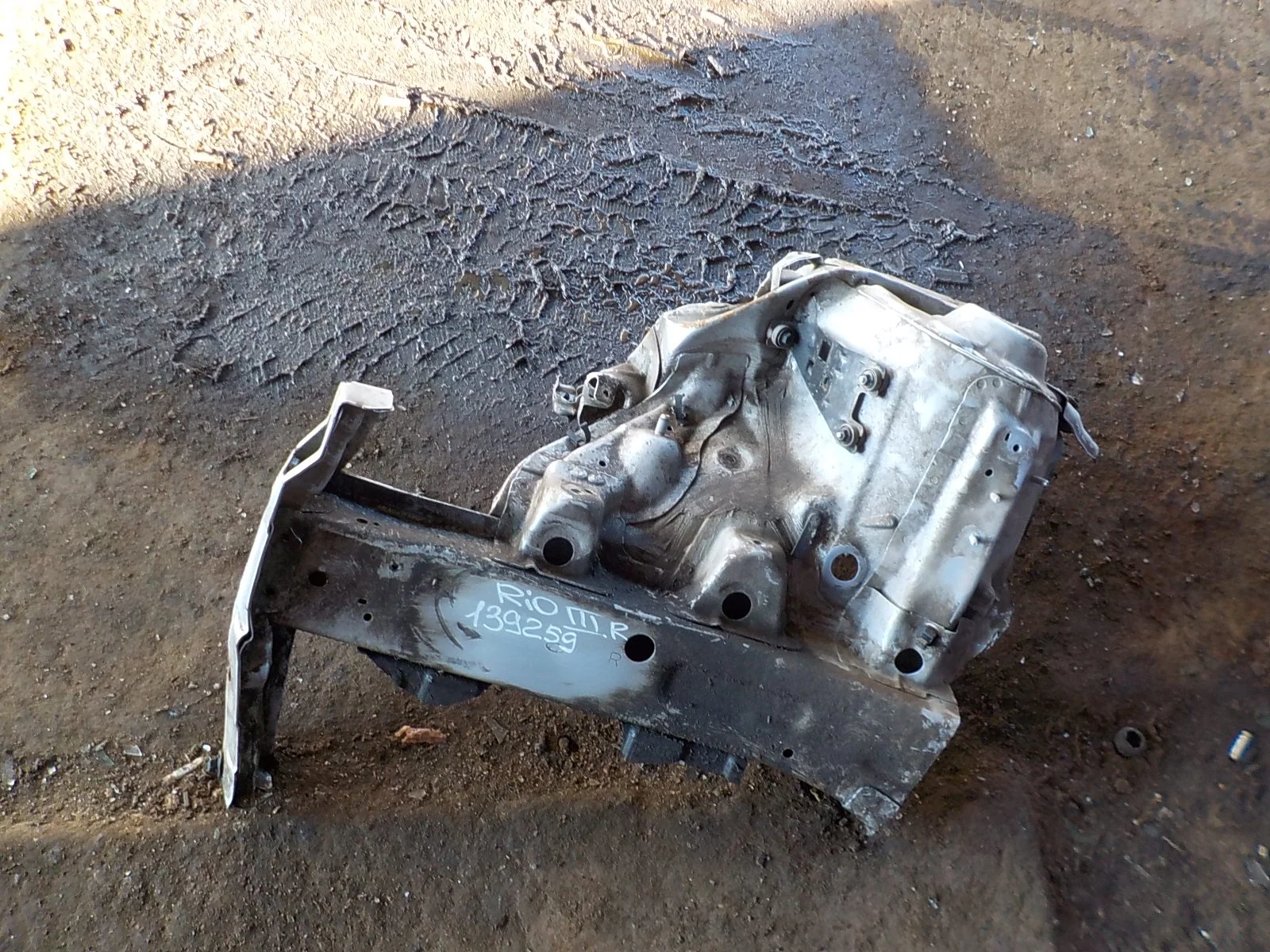 Лонжерон Kia Rio III (2011—2015) Перед Право