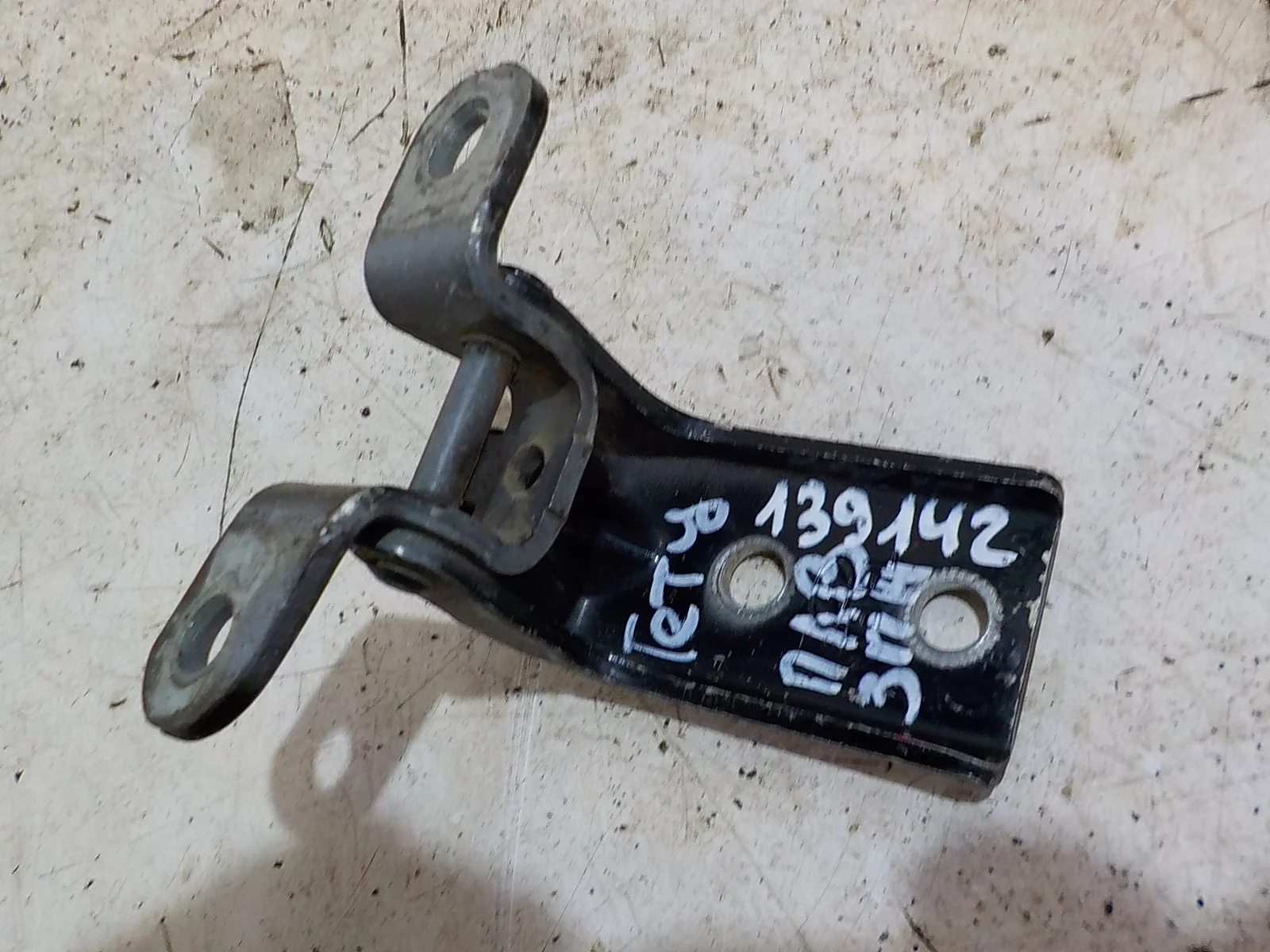 Петля двери Hyundai Getz I (2002—2005) Перед Лево Верх