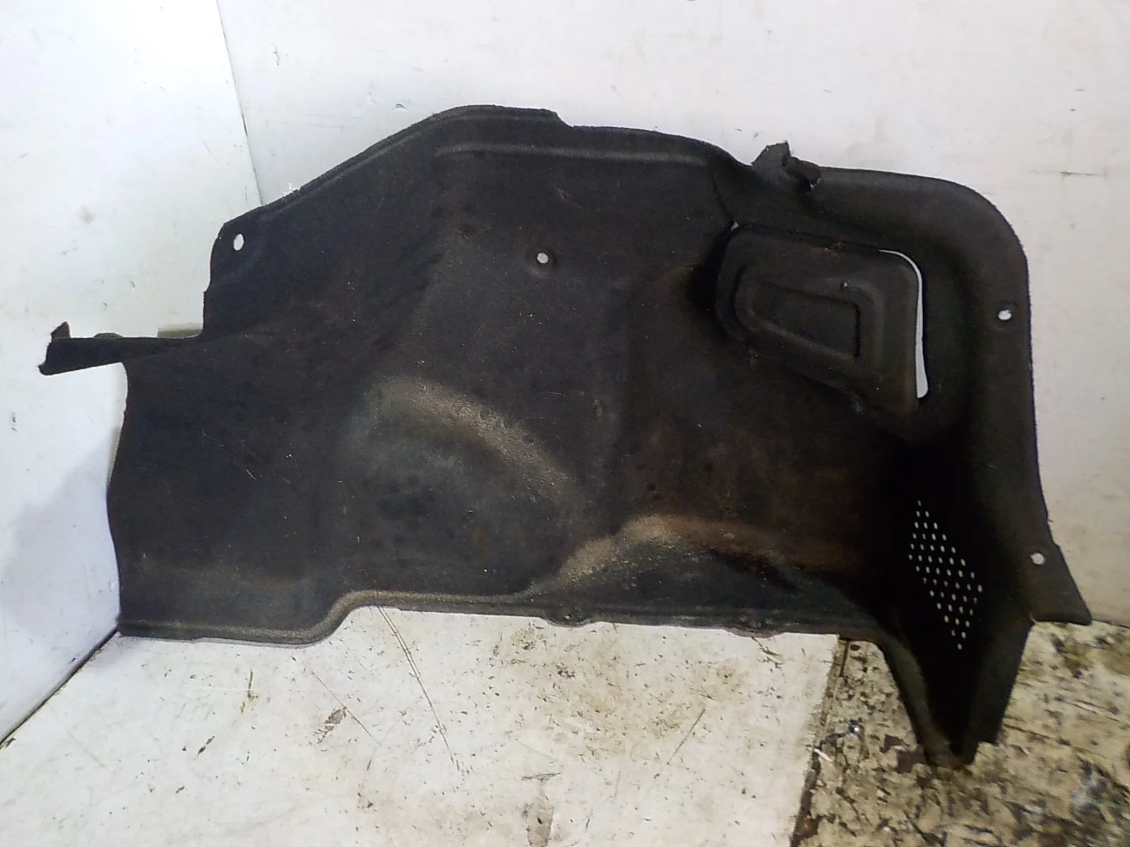 Обшивка багажника Kia Rio III рестайлинг (2015—2017) Зад Право