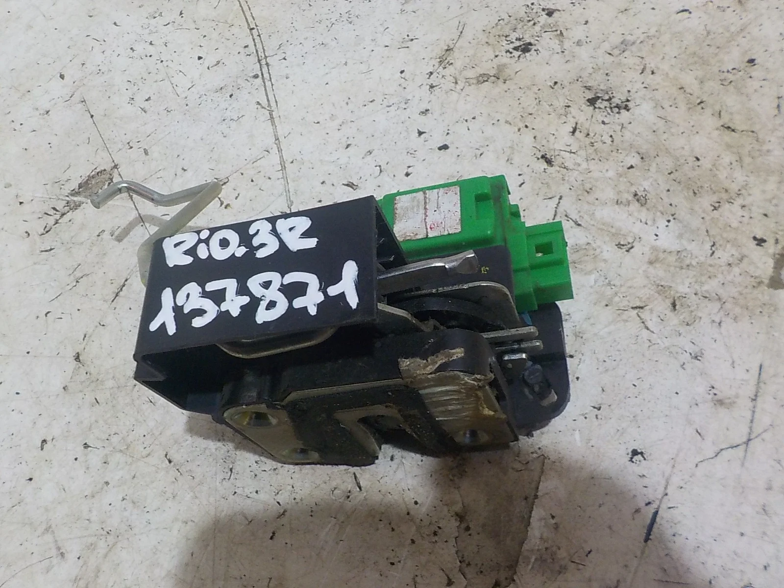 Замок двери Kia Rio III рестайлинг (2015—2017) Зад Право