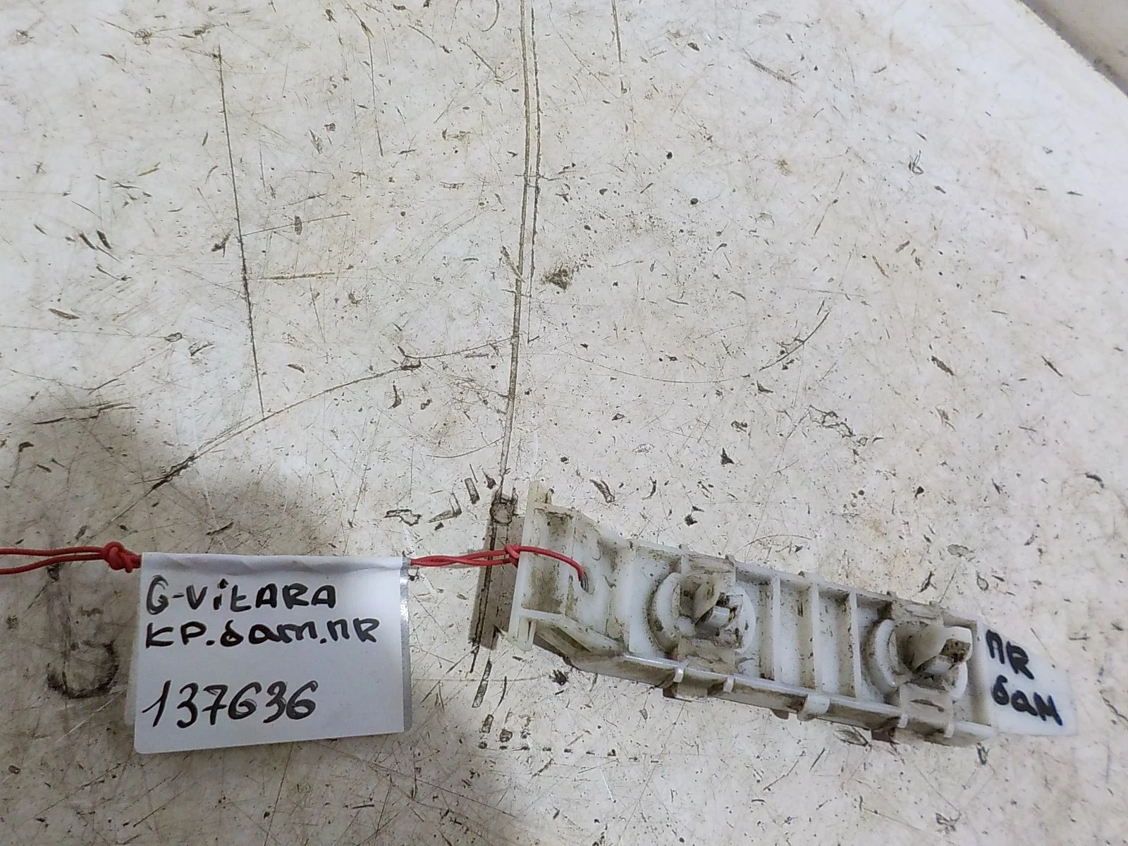 кронштейн бампера Suzuki Grand Vitara II рестайлинг (2008—2012) Перед Право