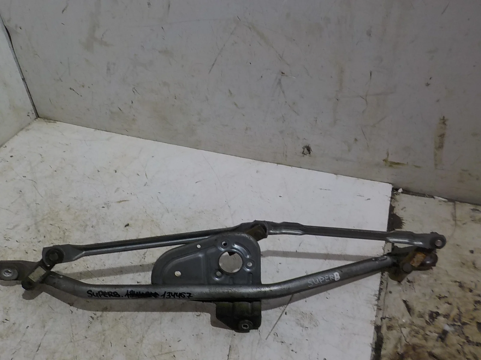 трапеция дворников Opel Astra H (2004—2007)