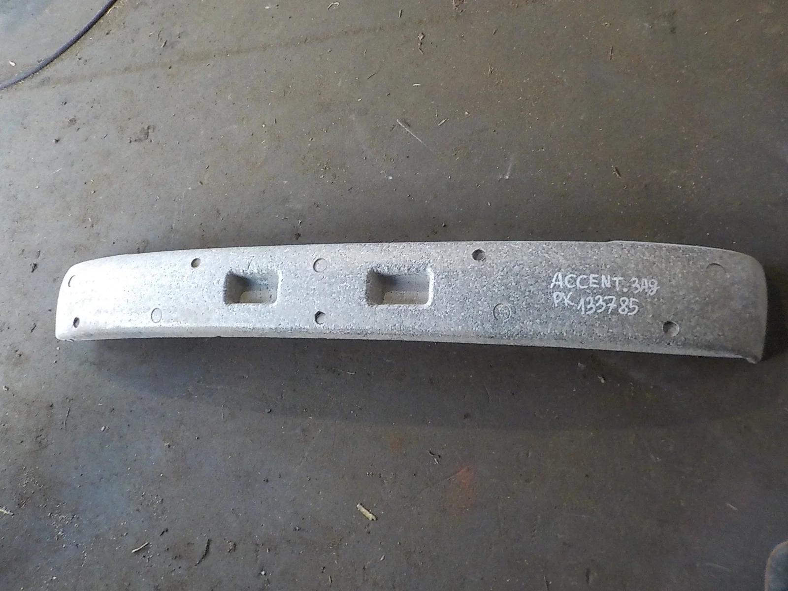 Абсорбер бампера Hyundai Accent II (1999—2012) Зад