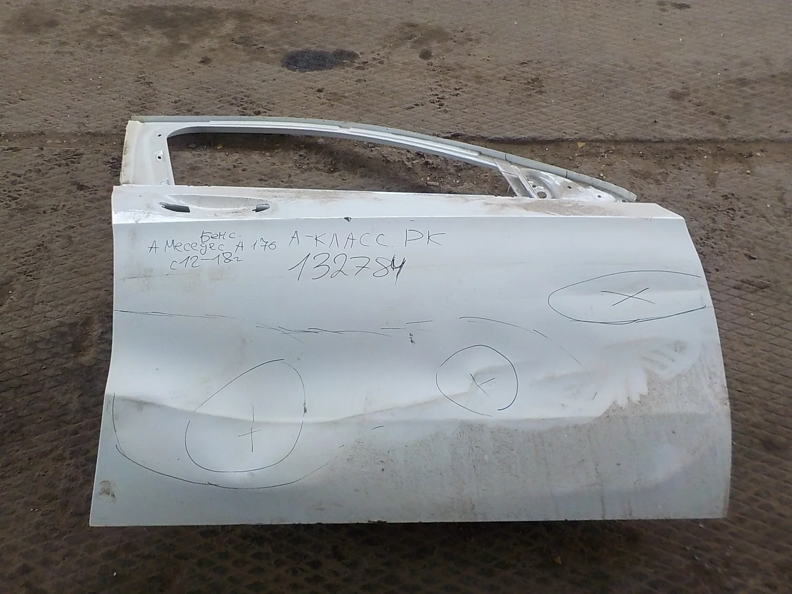 Дверь Mercedes-Benz A-класс W176 (2012—2015) Перед Право