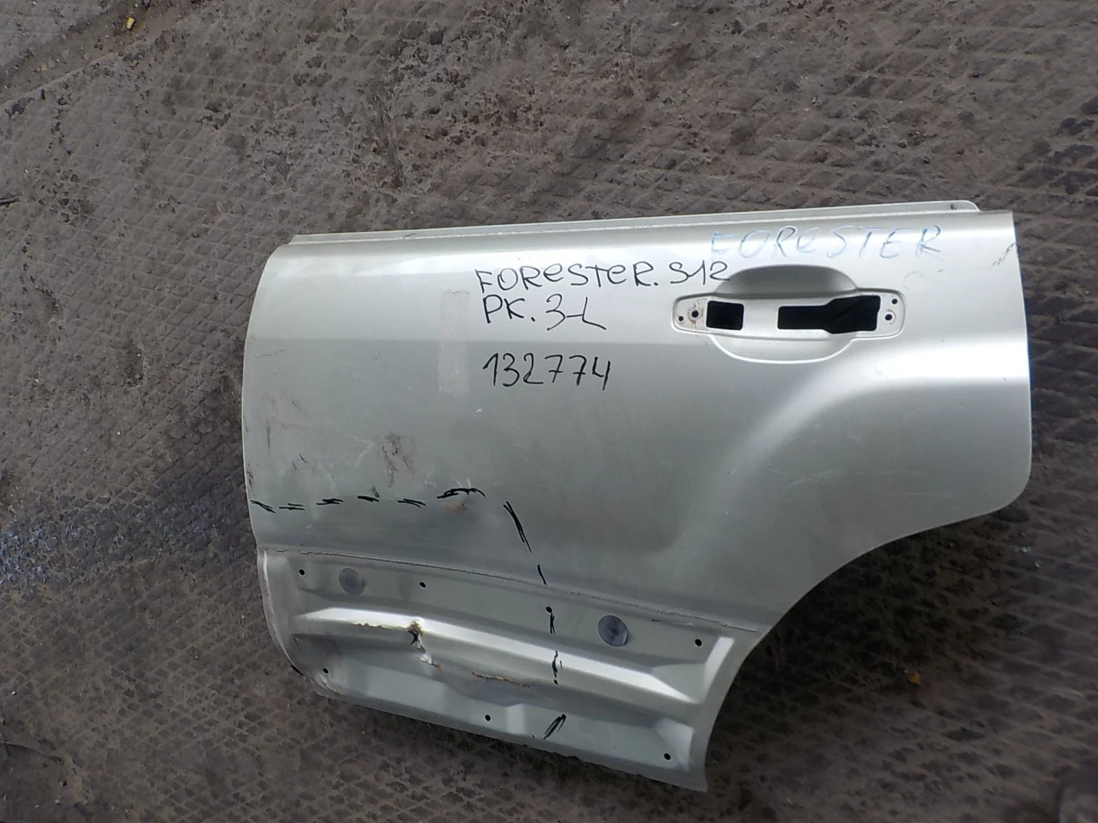 Дверь Subaru Forester SF рестайлинг (2000—2002) Зад Лево