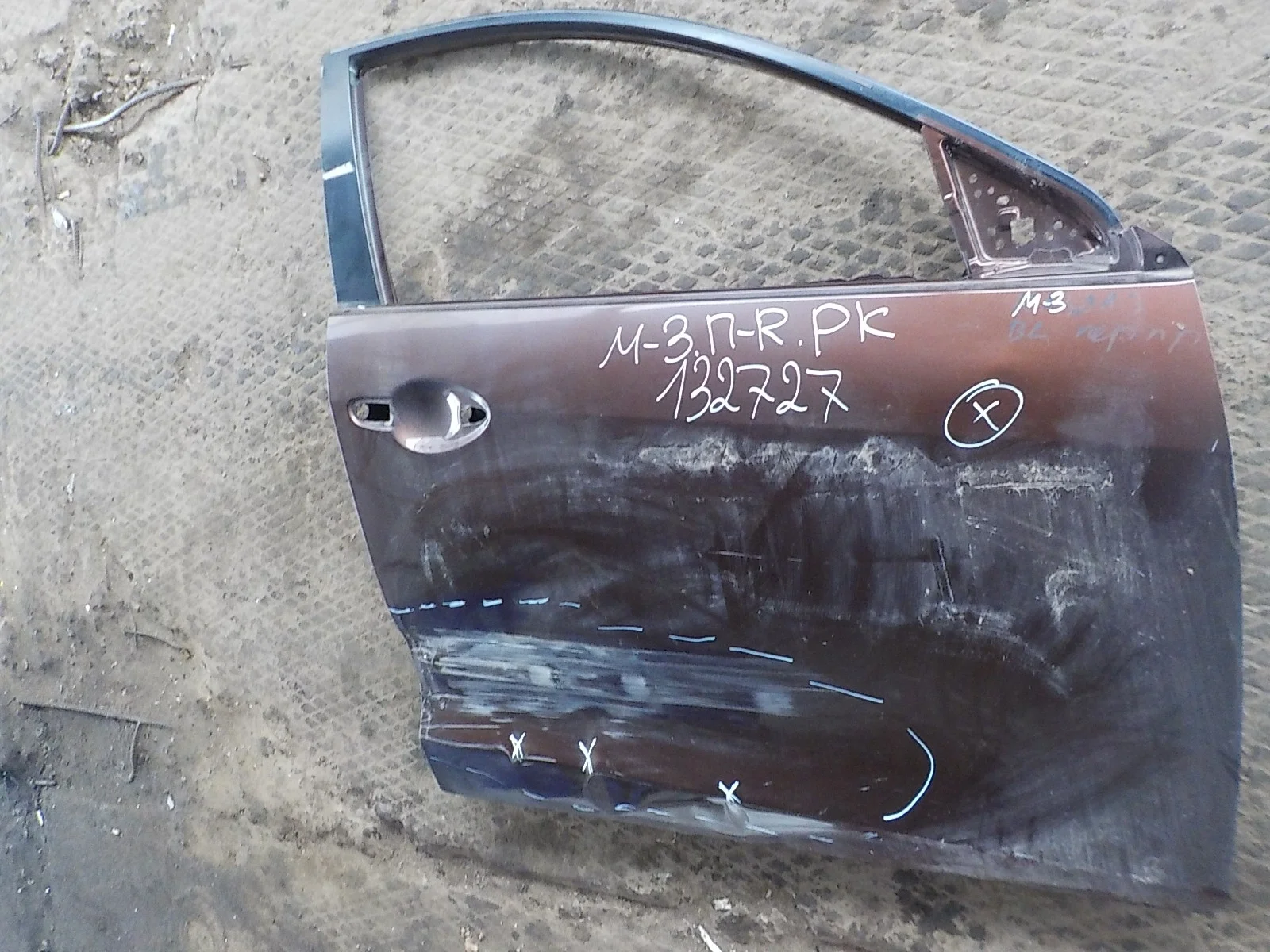 Дверь Mazda 3 BK (2003—2006) Перед Право