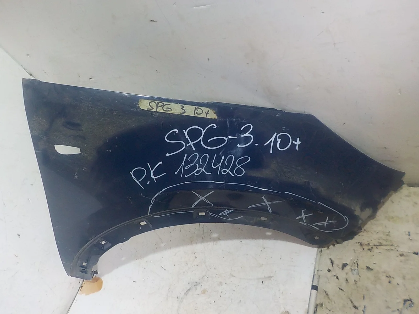 Крыло Kia Sportage III (2010—2014) Перед Право