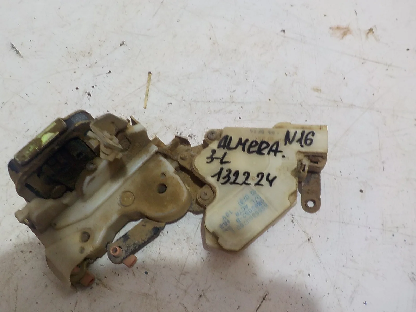 Замок двери Nissan Almera N16 (2000—2003) Зад Лево