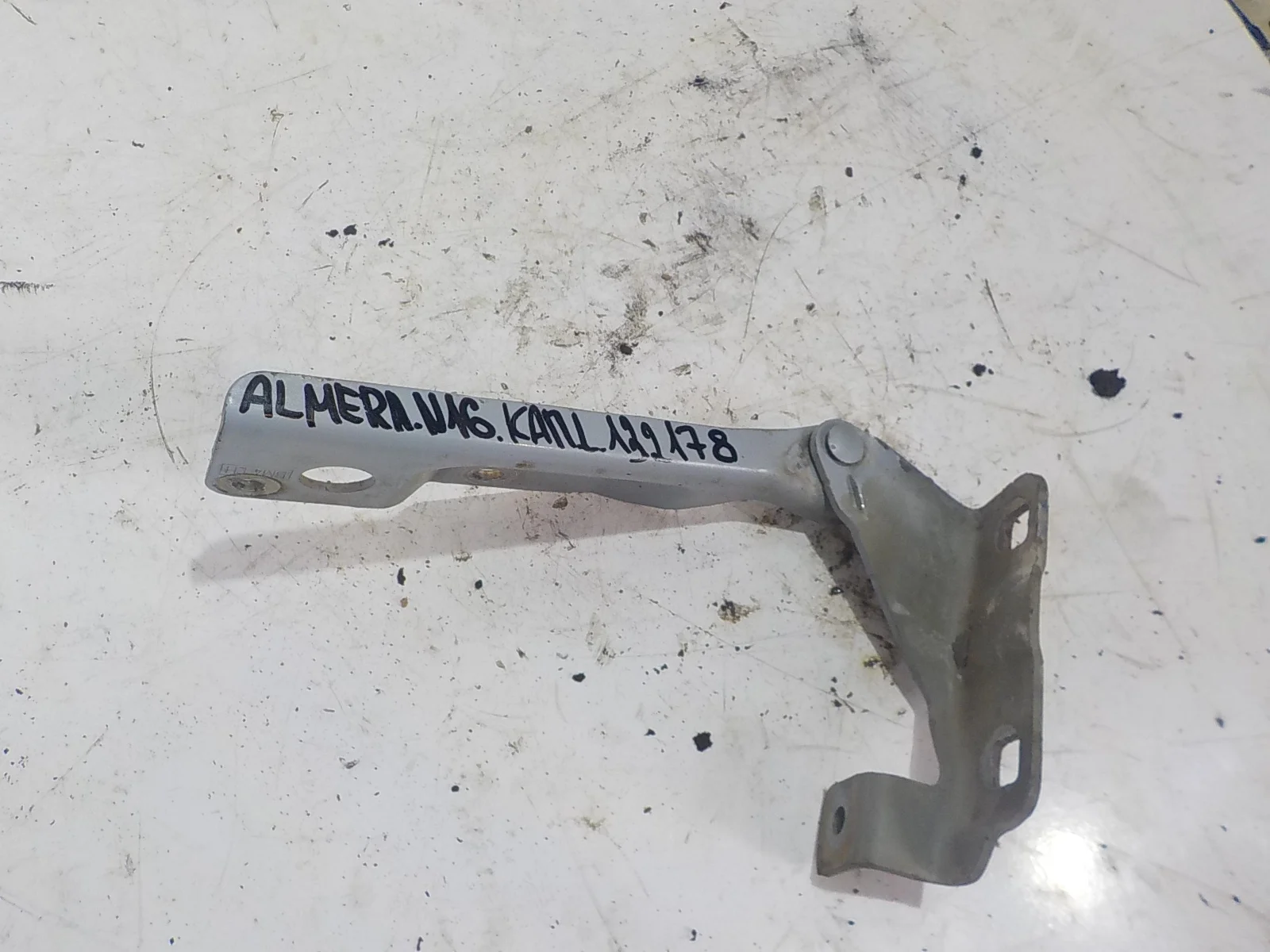 Петля капота Nissan Almera N16 рестайлинг (2002—2006) Перед Лево