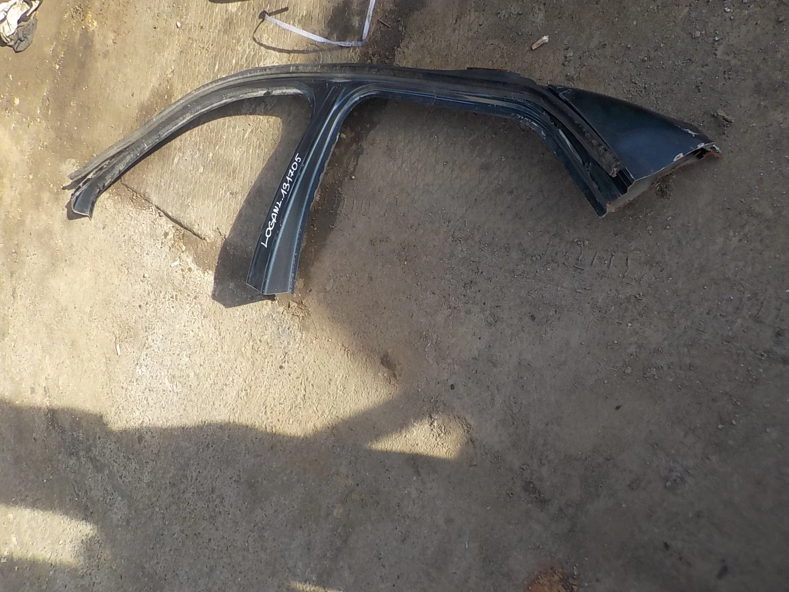 боковина кузова Renault Logan I (2004—2009)  Лево