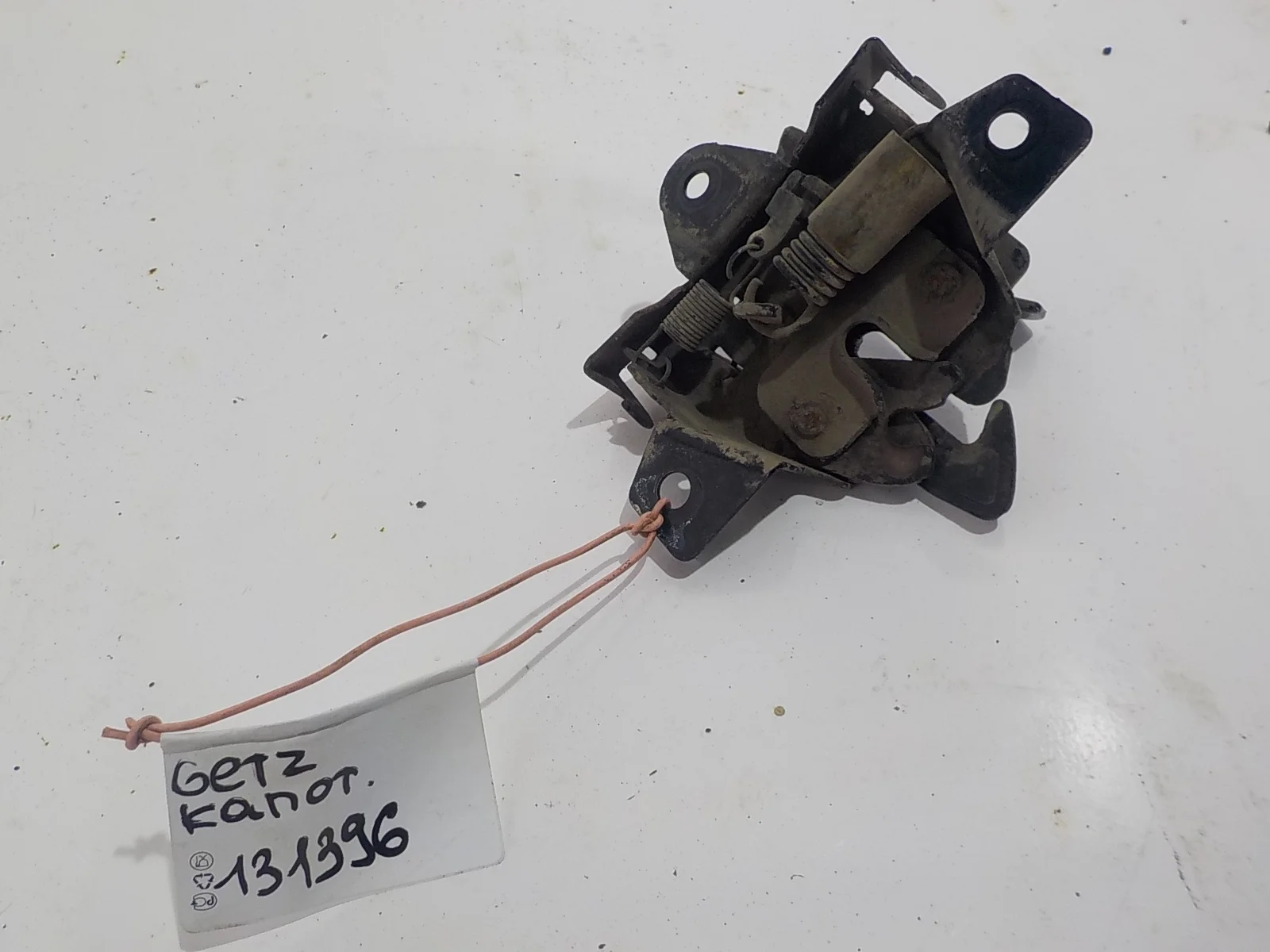 Замок капота Hyundai Getz I рестайлинг (2005—2011)