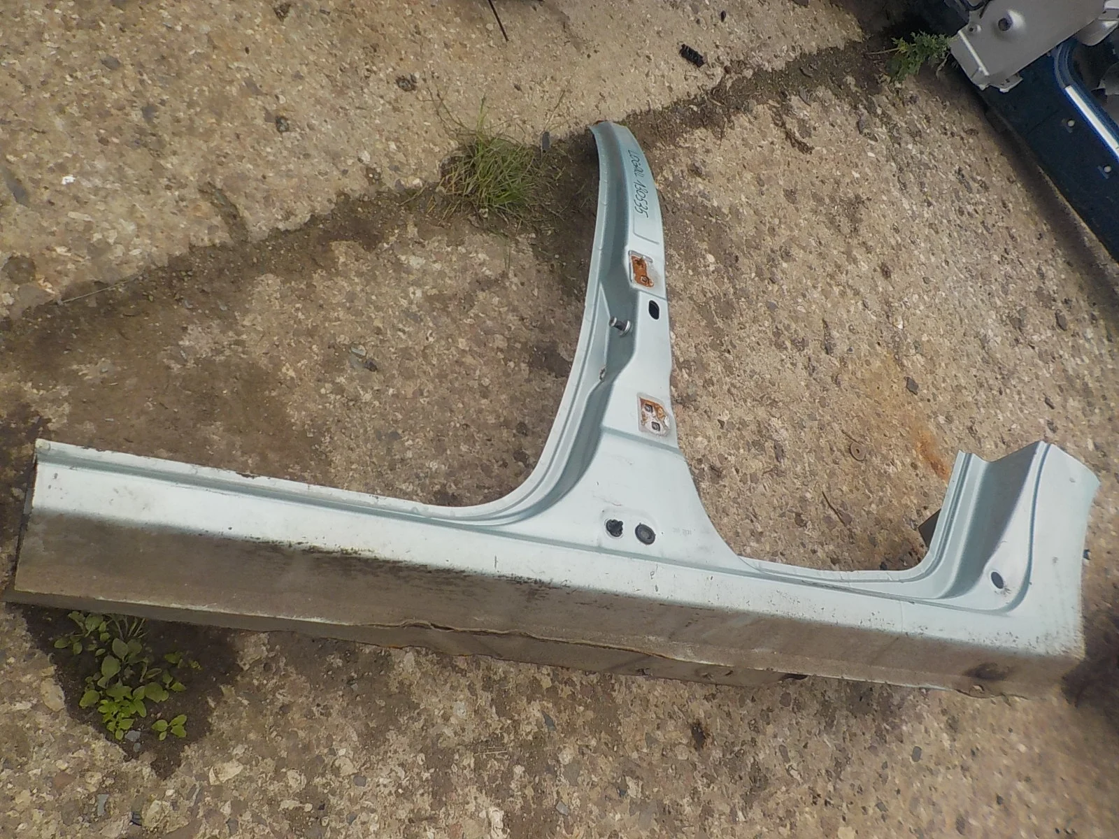 боковина кузова Renault Logan I (2004—2009)  Лево