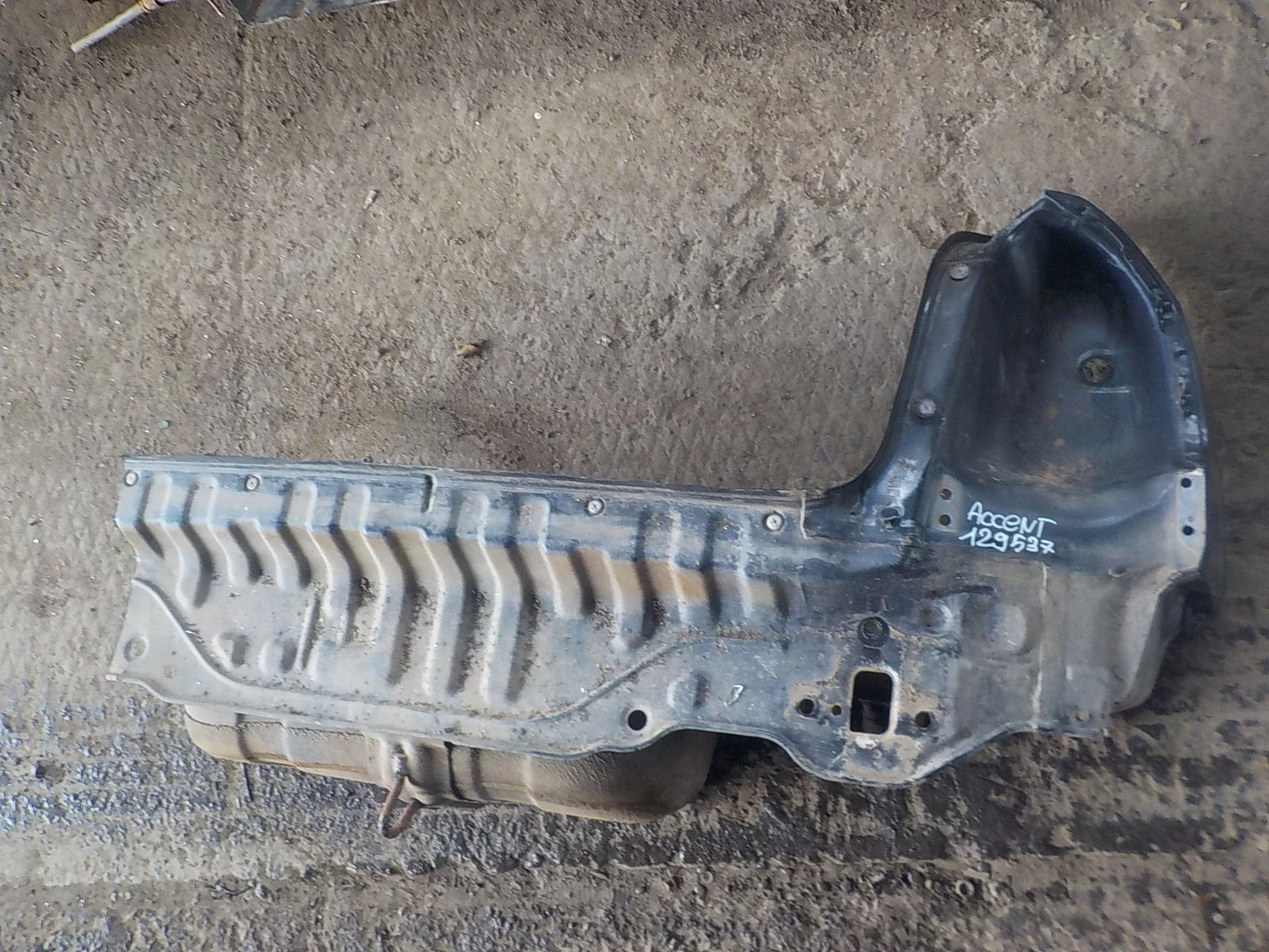 задняя панель кузова Hyundai Accent II (1999—2012)