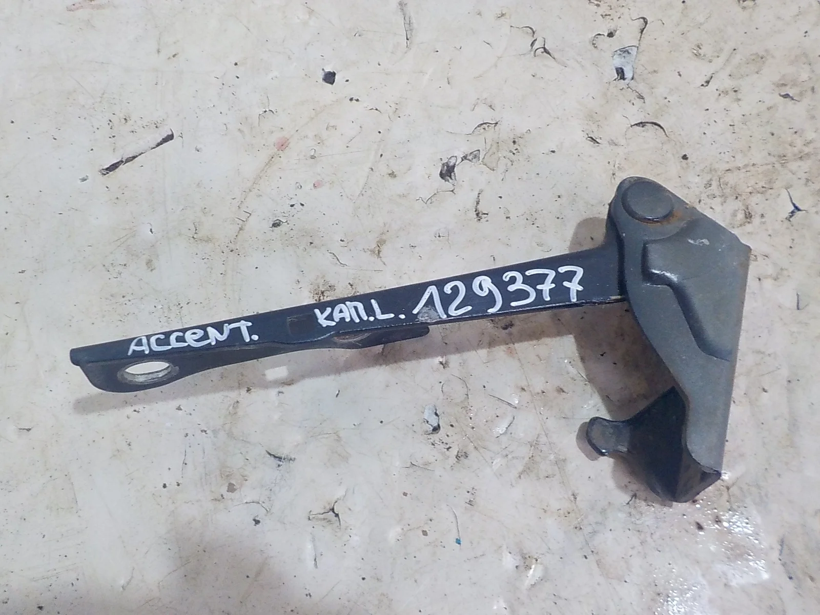 Петля капота Hyundai Accent II (1999—2012) Перед Лево