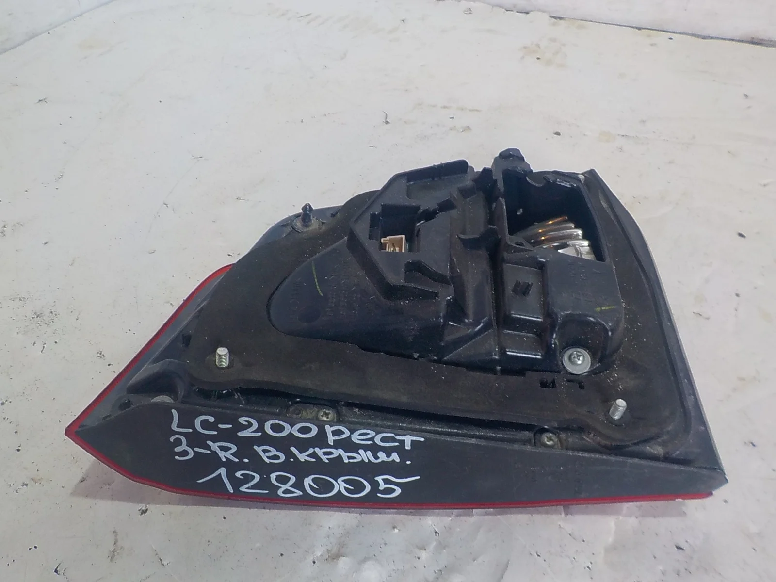 Фонарь Toyota Land Cruiser 200 (2007—2012) Зад Право