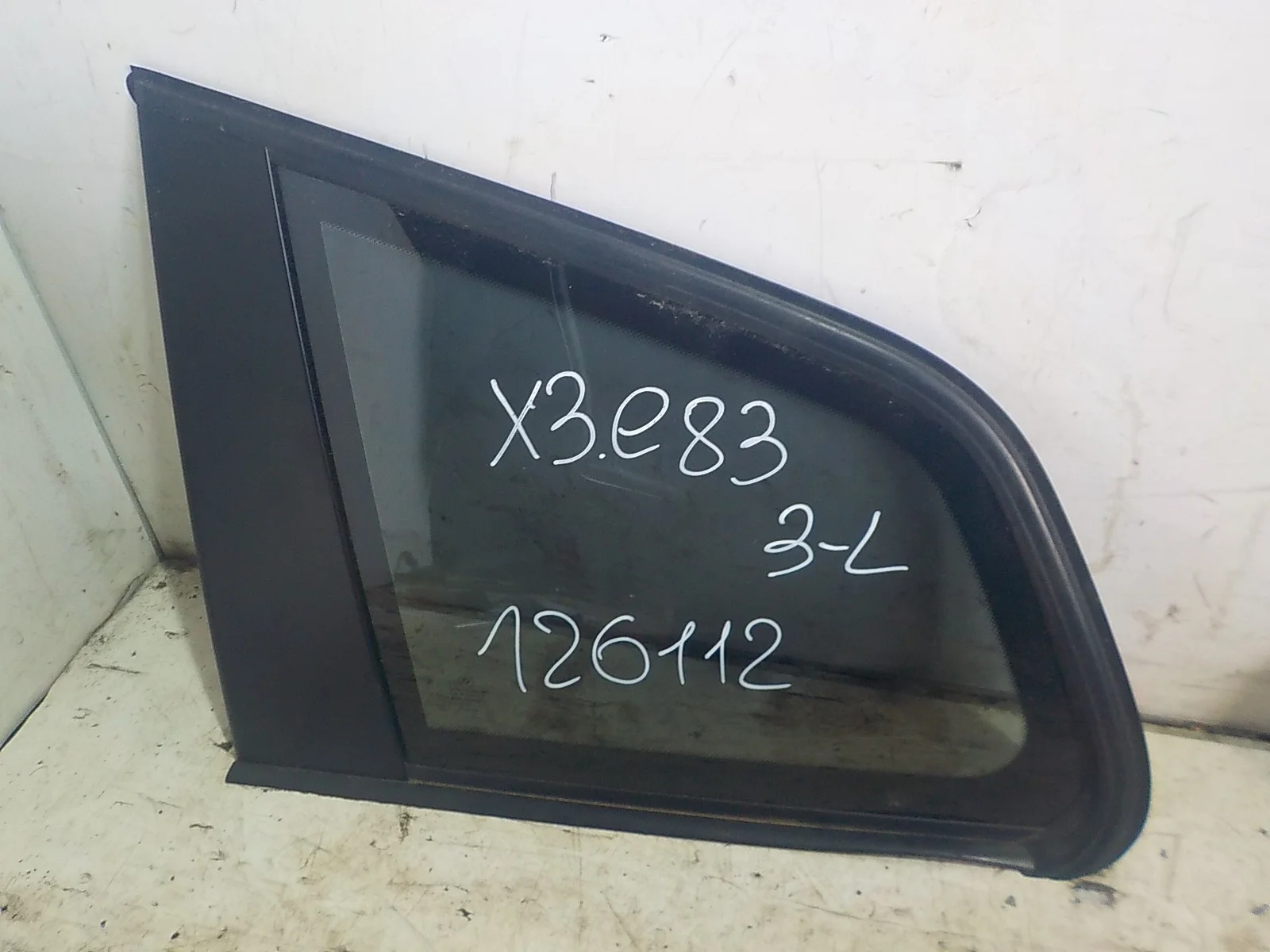 стекло BMW X3 E83 (2003—2006) Зад Лево