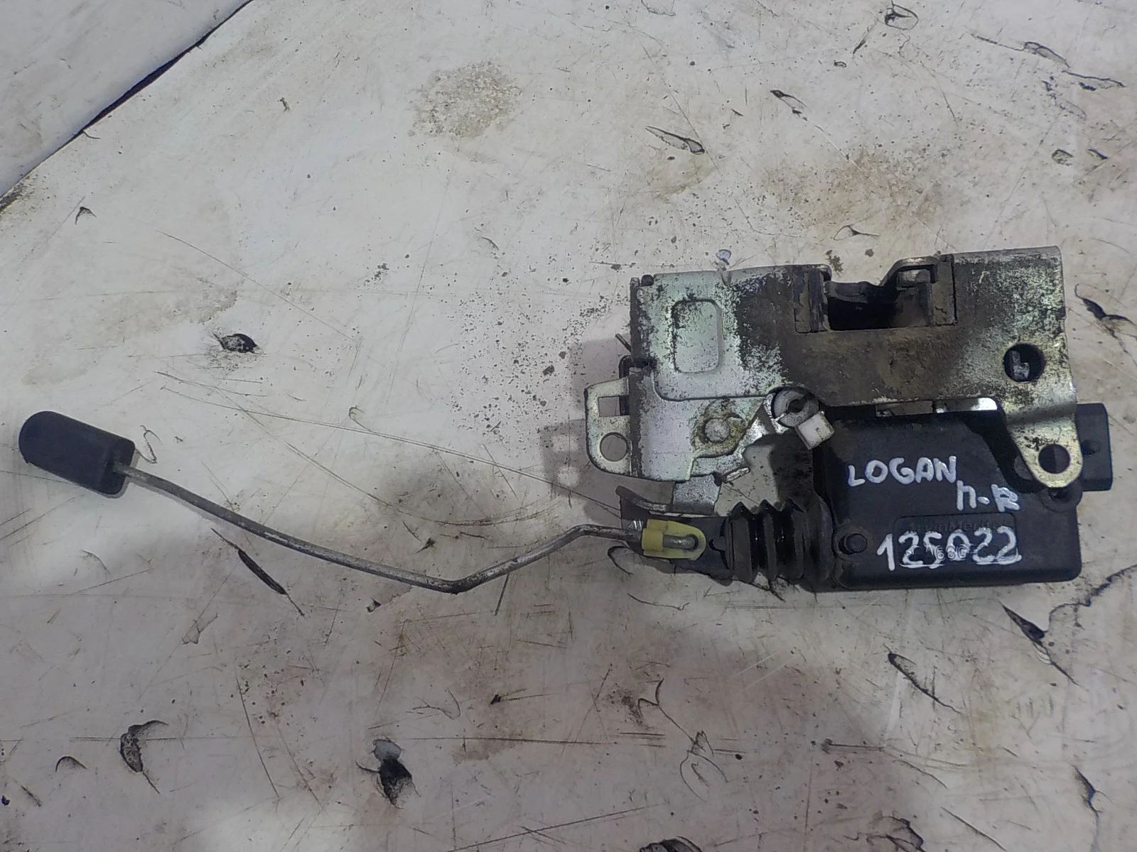 Замок двери Renault Logan I (2004—2009) Перед Право