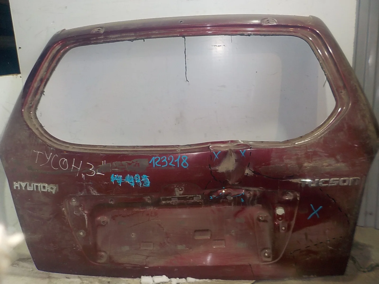 Крышка багажника Hyundai Tucson I (2004—2015)