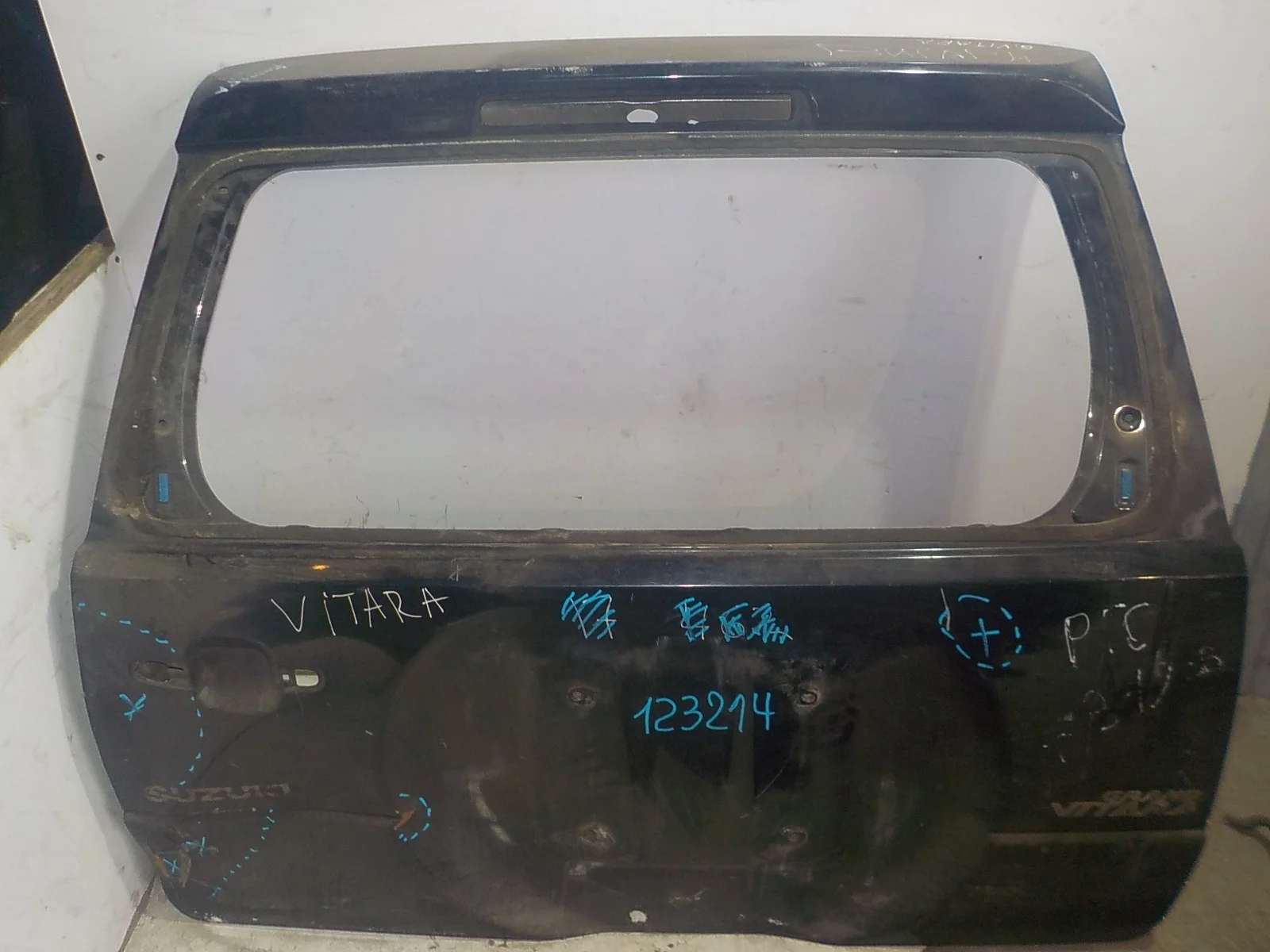 Крышка багажника Suzuki Grand Vitara II (2005—2008)