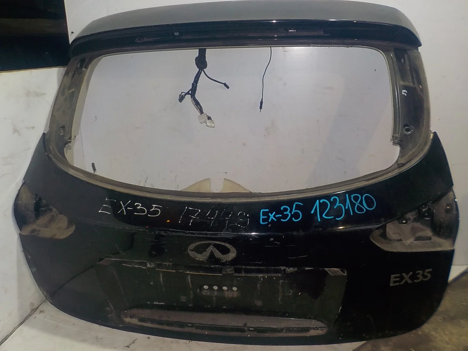 Крышка багажника Infiniti EX35 I (2007—2013)