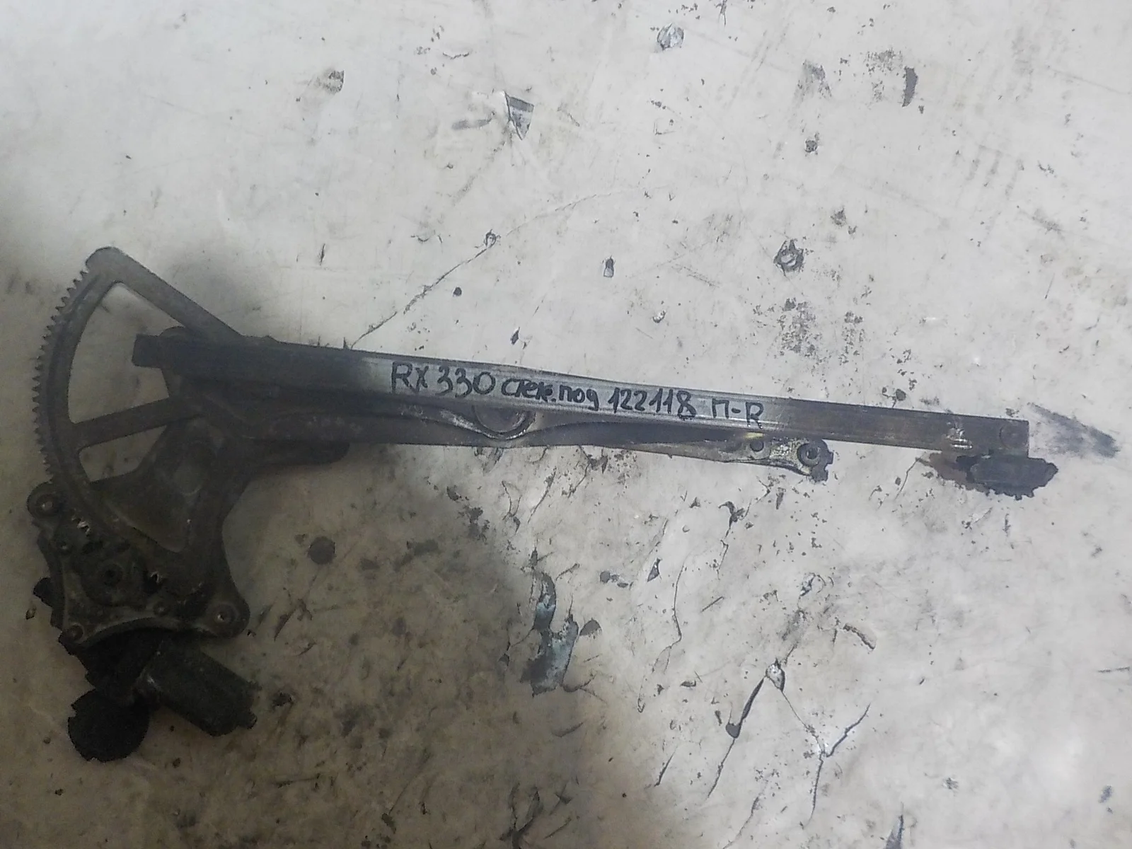 Стеклоподъемник Lexus RX II (2003—2006) Перед Право